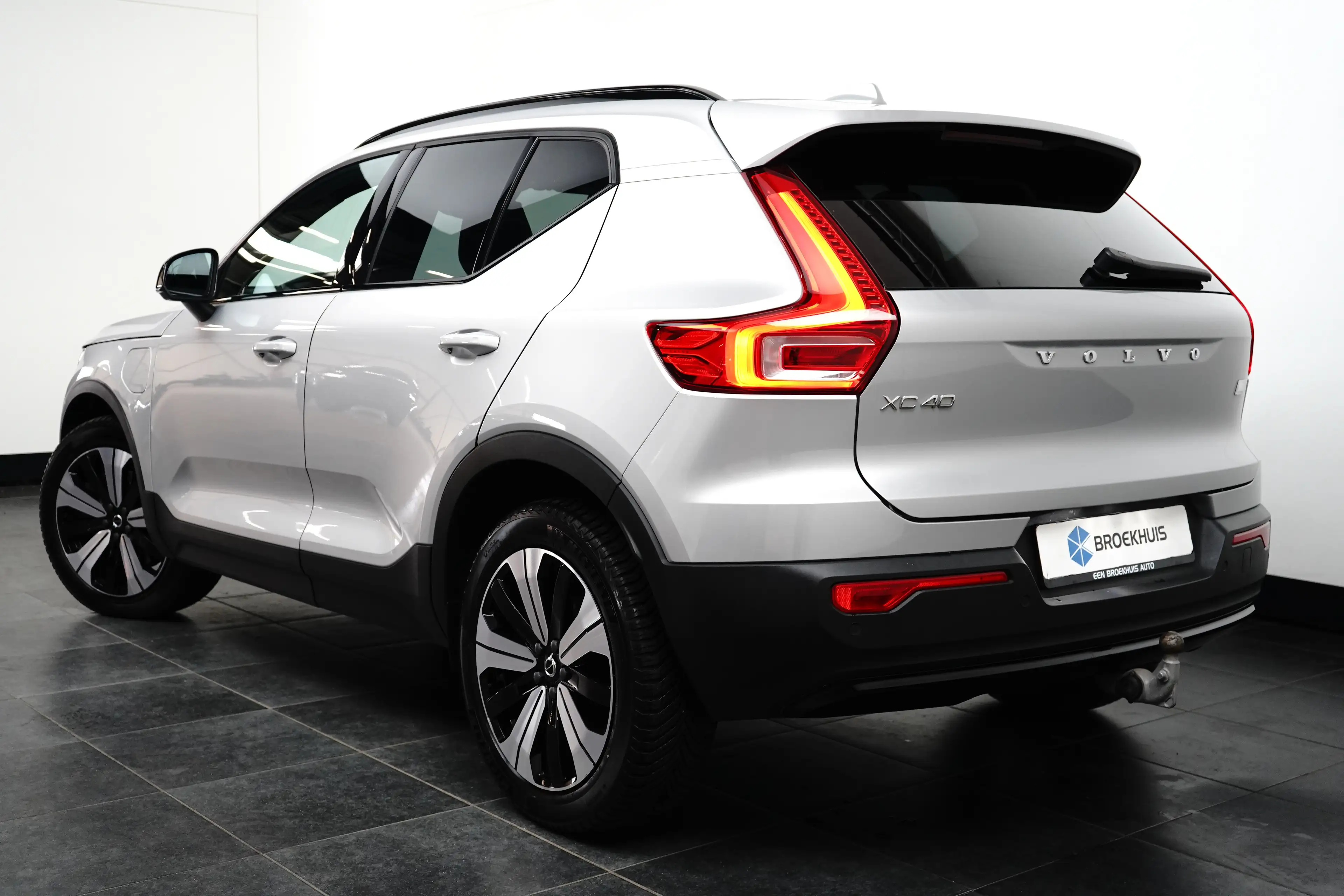 Volvo XC40 1.5 T5 Ultimate Dark | Pano | Memory | Trekhaak | — photo 5
