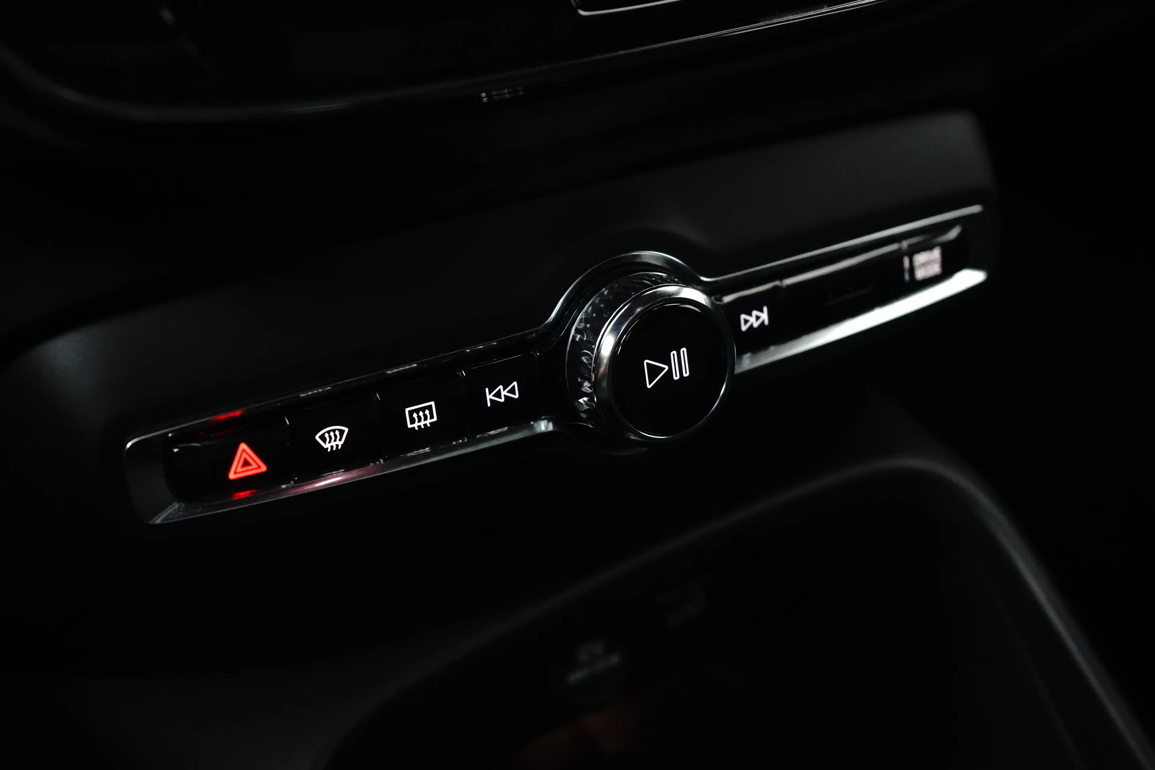 Volvo XC40 1.5 T5 Ultimate Dark | Pano | Memory | Trekhaak | — photo 32