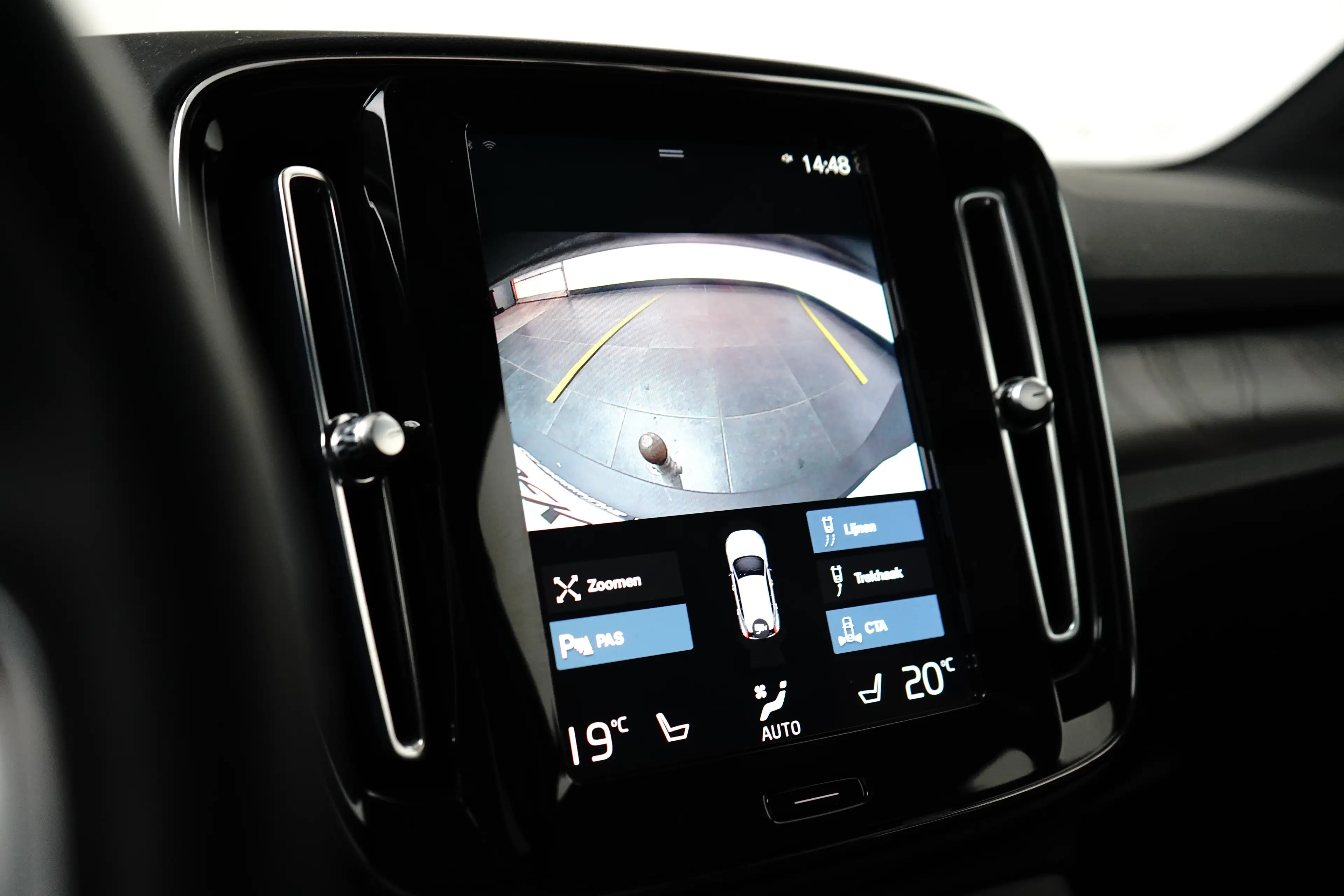 Volvo XC40 1.5 T5 Ultimate Dark | Pano | Memory | Trekhaak | — photo 29