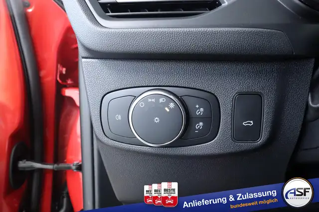 Ford Focus view 15