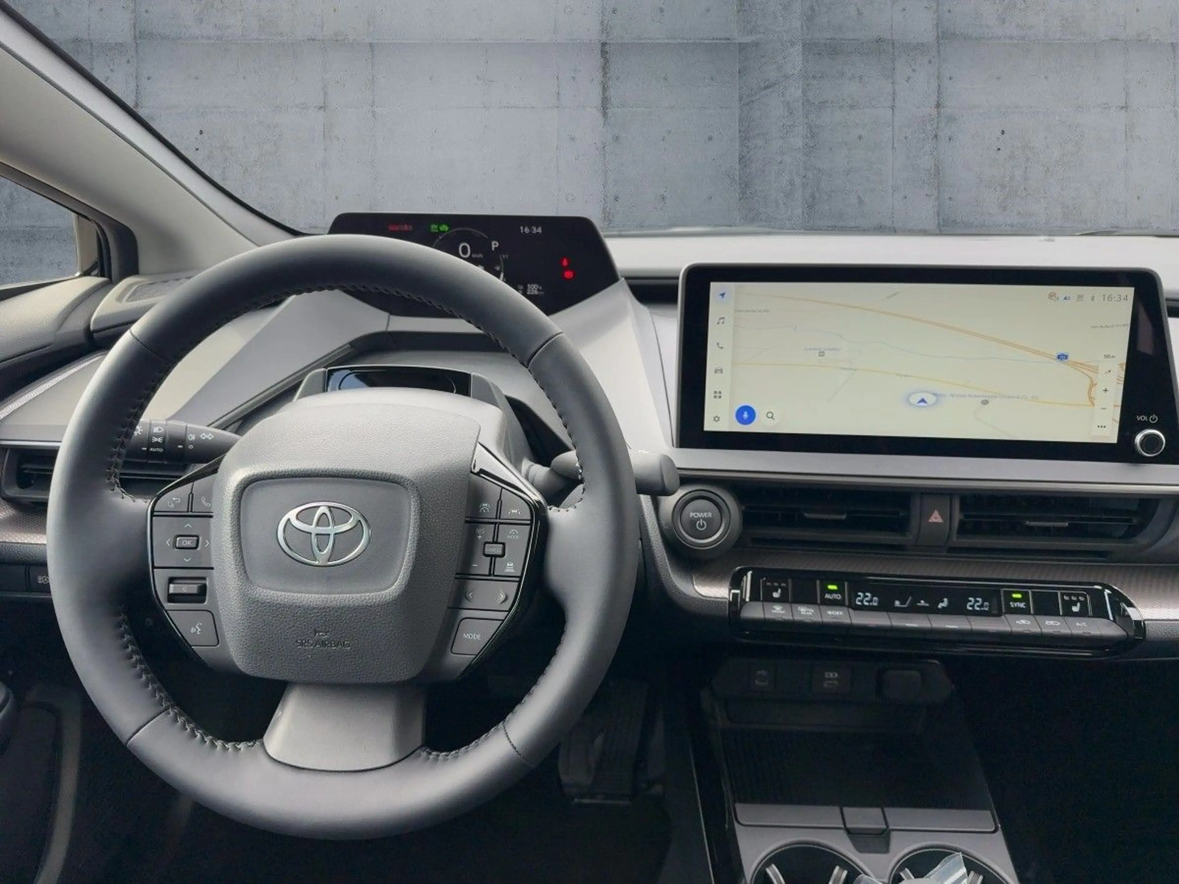 Toyota Prius Plug-In |Executive| — photo 10
