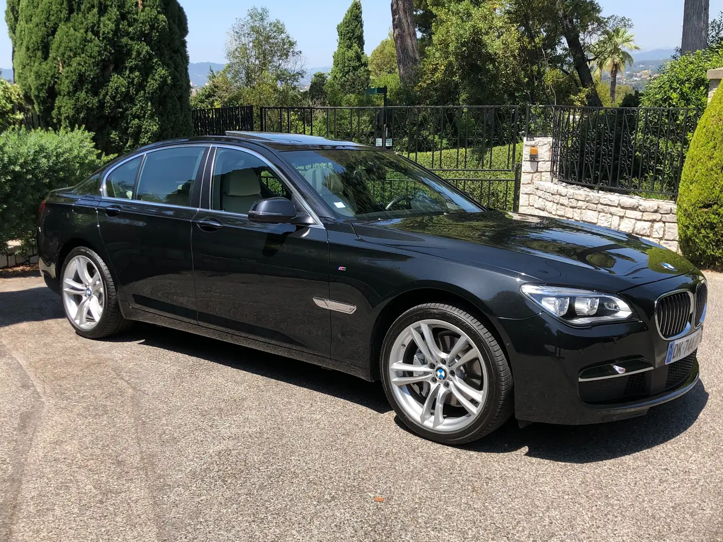 BMW 730 730dEdition Individual Ultimate A Negro - 1