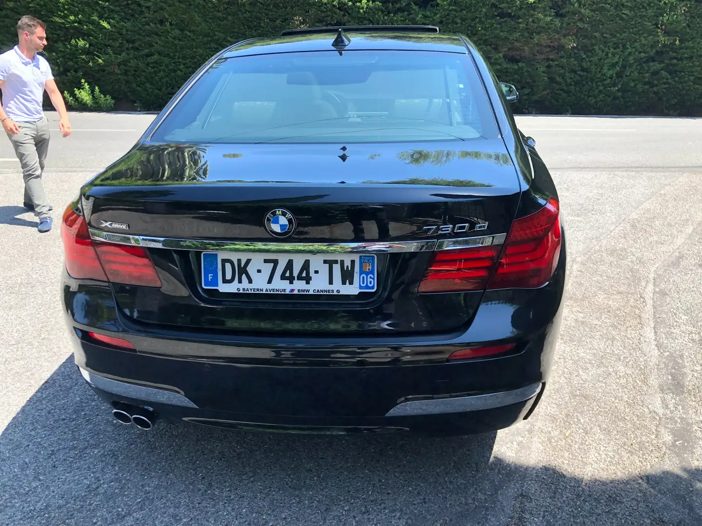 BMW 730 730dEdition Individual Ultimate A Negro - 2