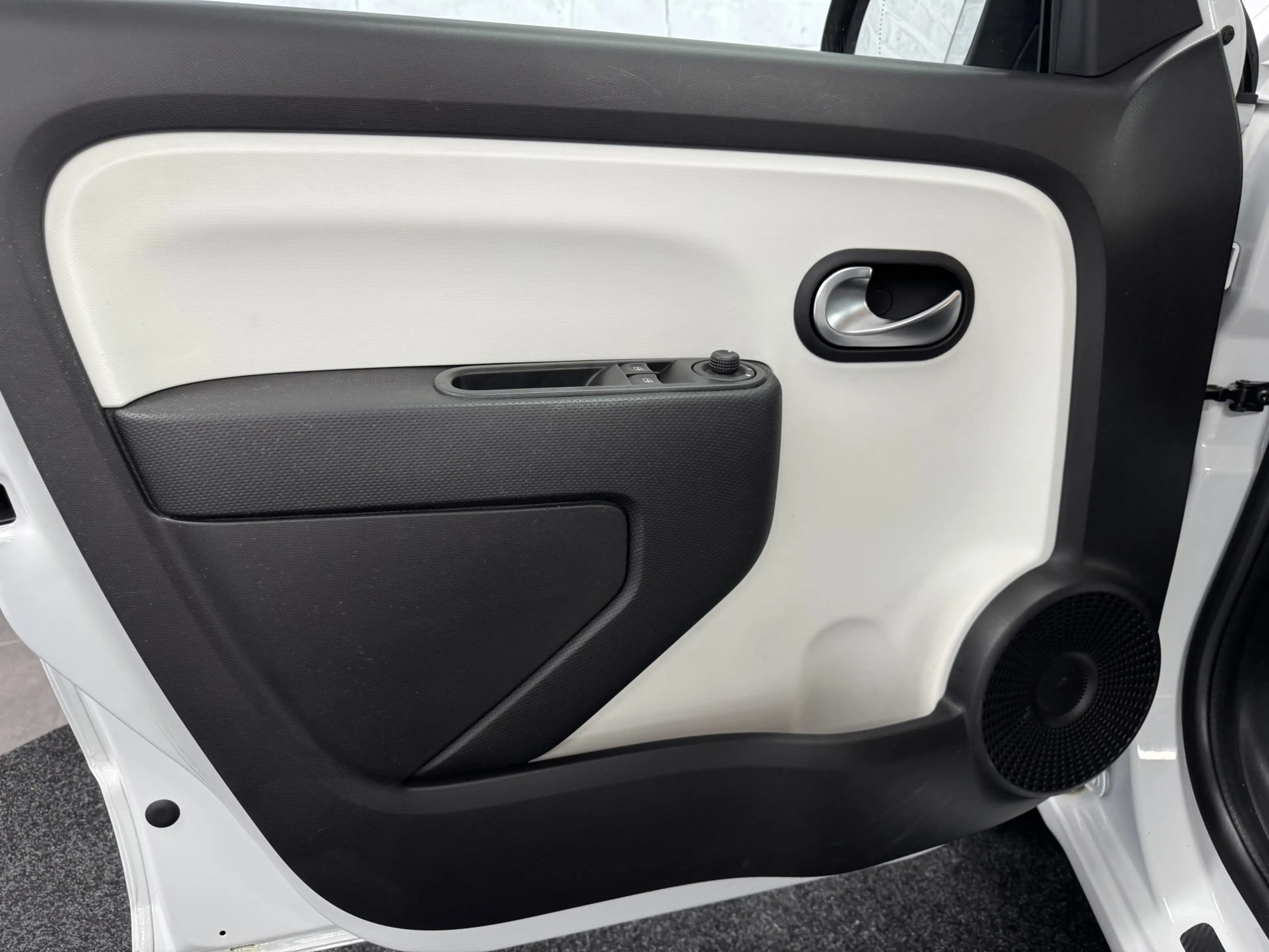 Renault Twingo 1.0 SCe Collection Airco Cruise Bluetooth — photo 17