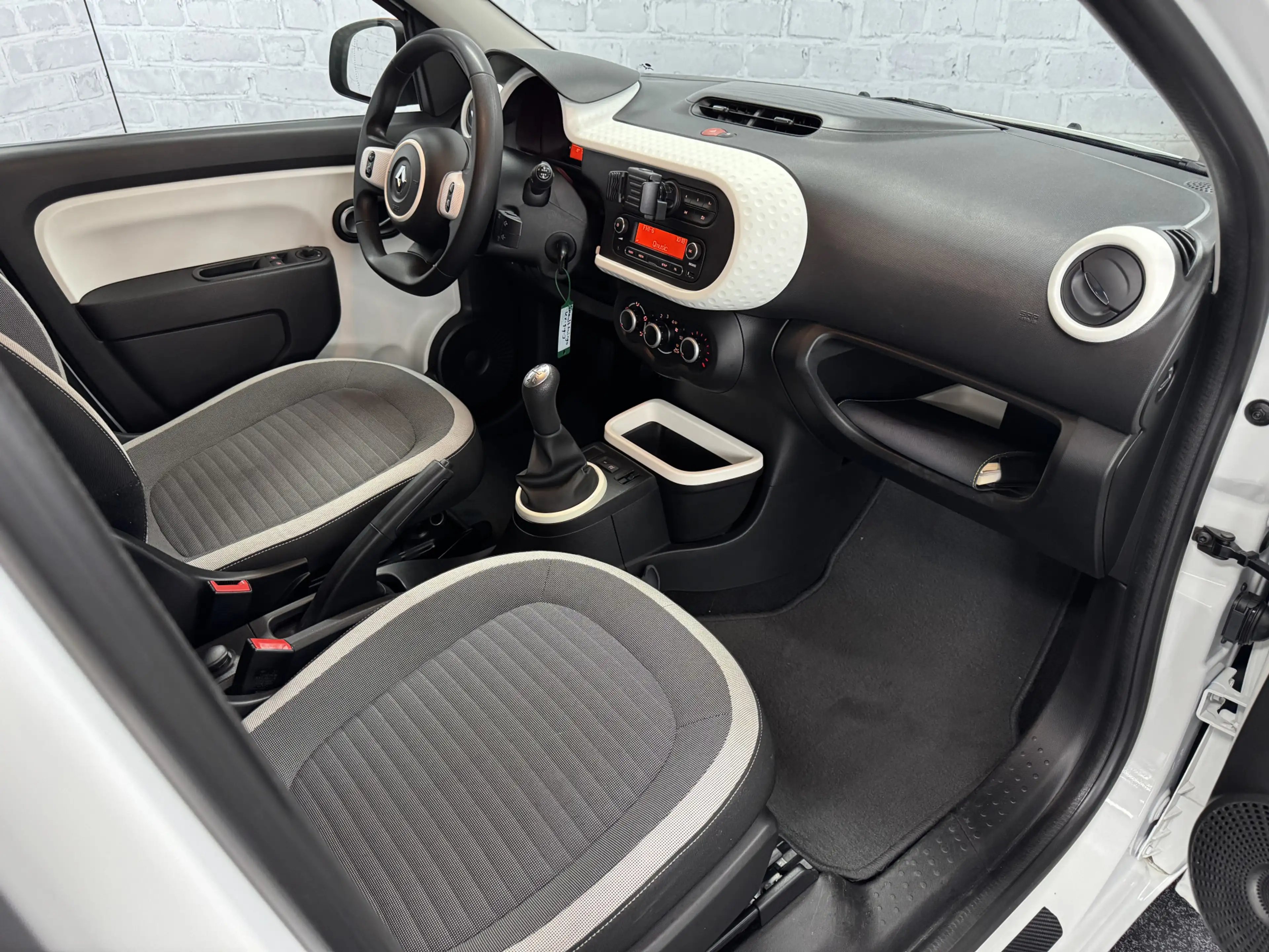 Renault Twingo 1.0 SCe Collection Airco Cruise Bluetooth — photo 14