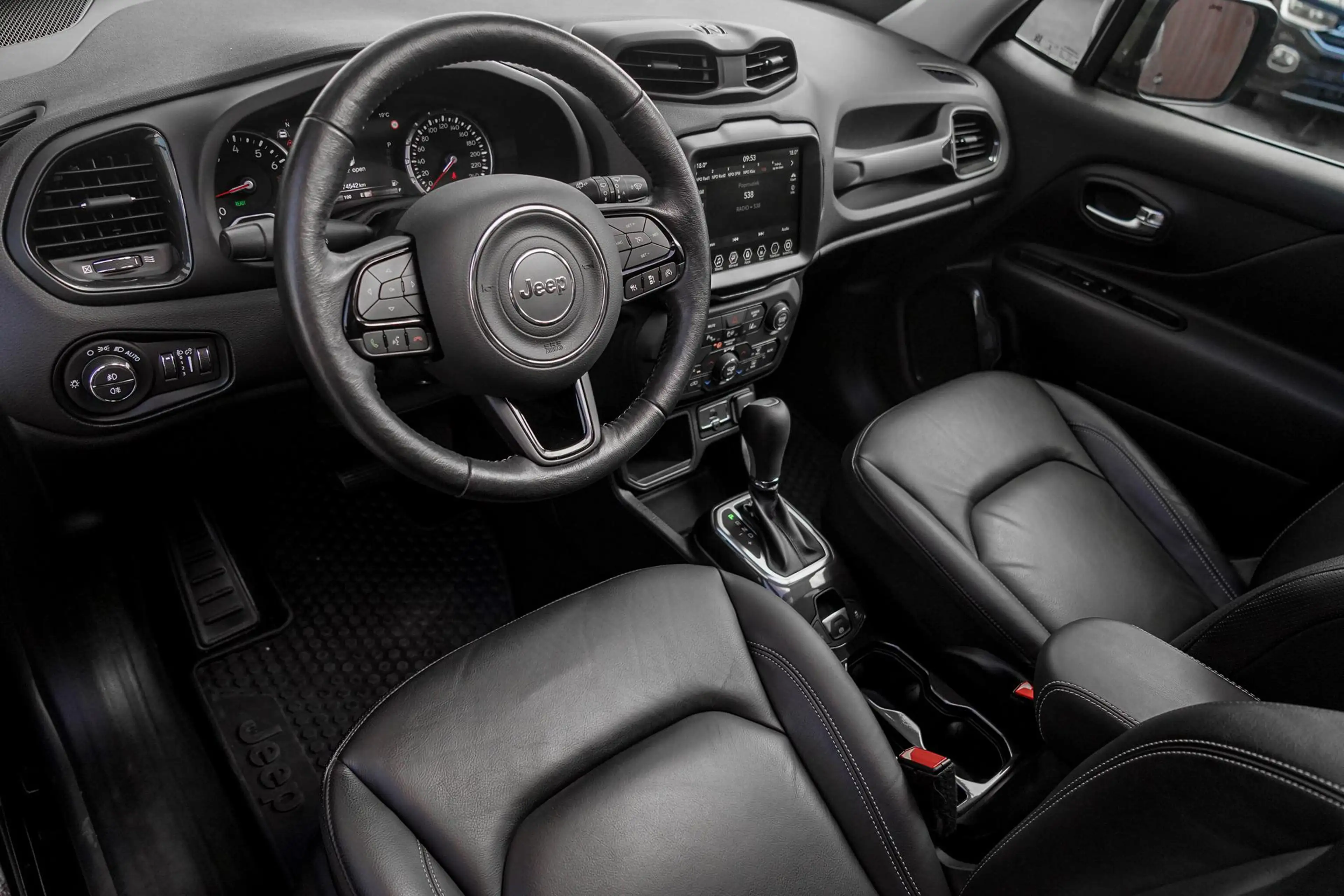 Jeep Renegade 1.5T e-Hybrid S / Nederlandse Auto / Eerste Eigena — photo 11