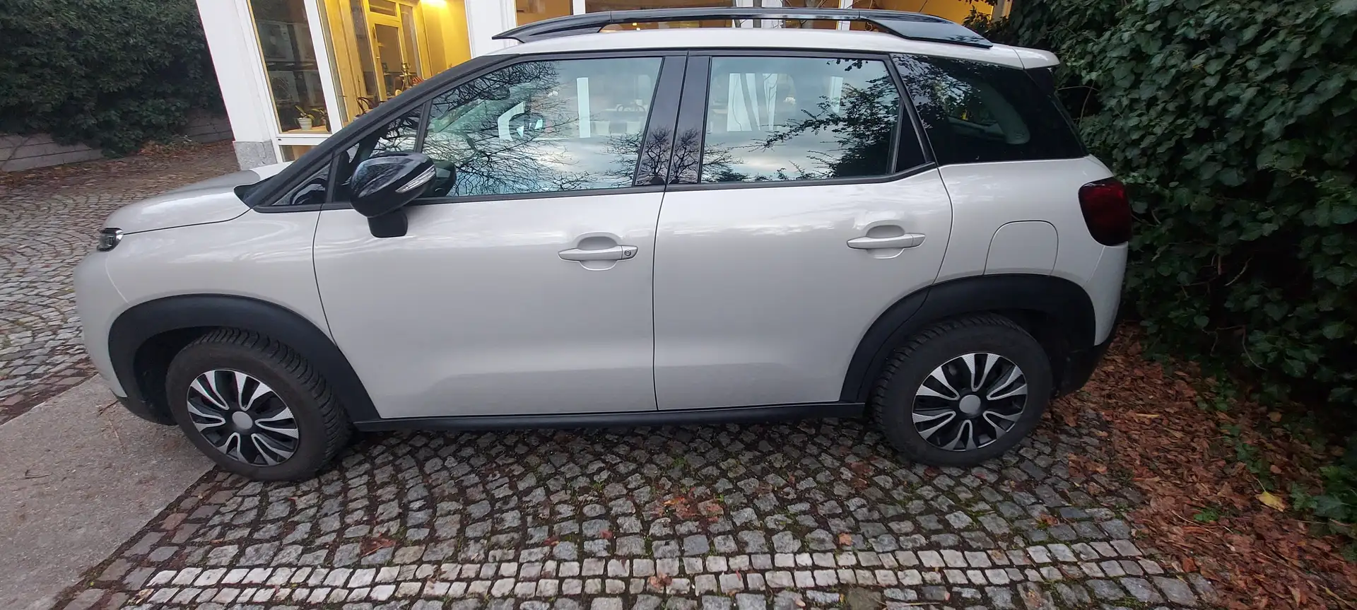 Citroen C3 Aircross C3 Aircross PureTech 82 5-Gang-Manuell Feel Feel Grau - 2