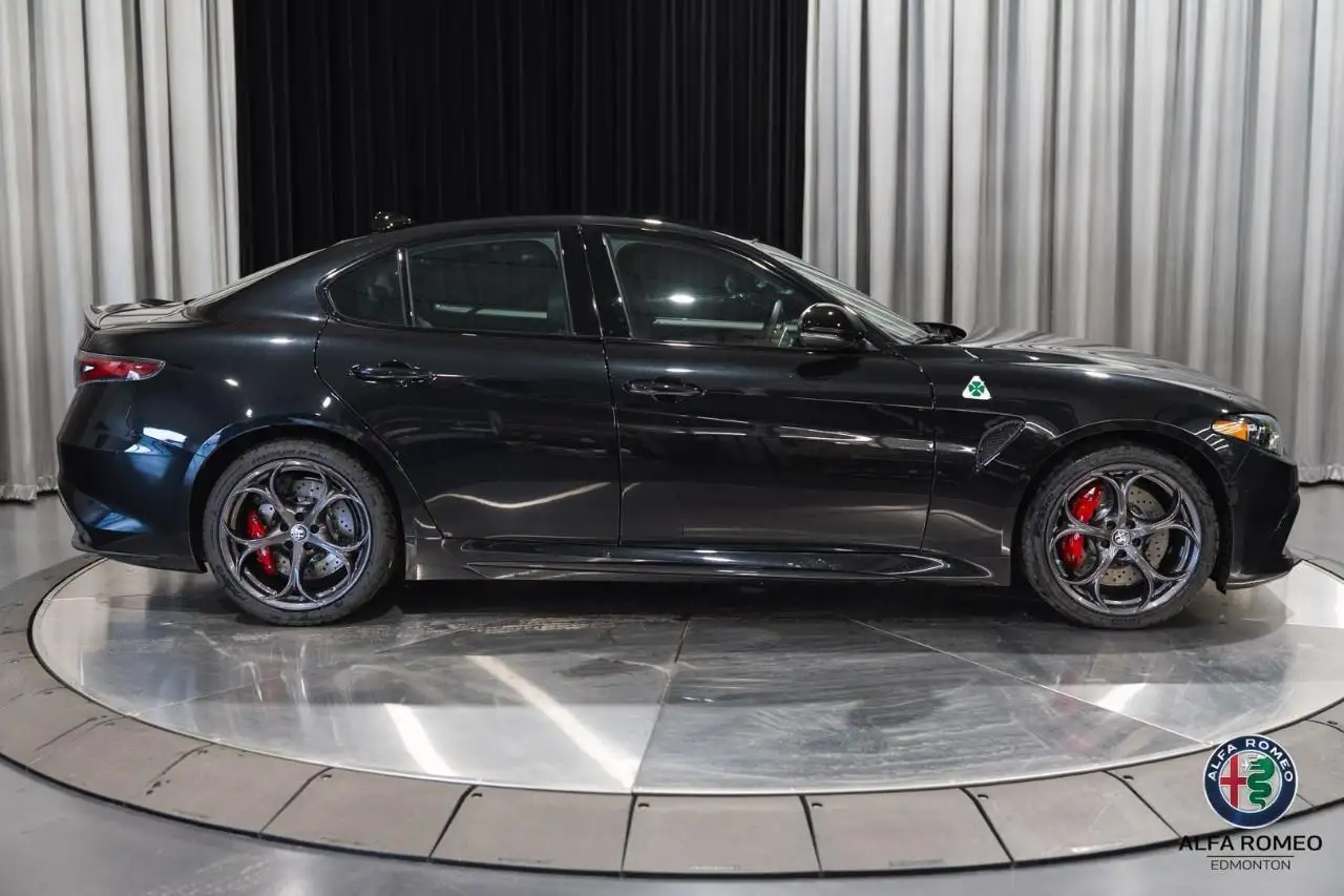 Alfa Romeo Giulia снимка Alfa Romeo Giulia