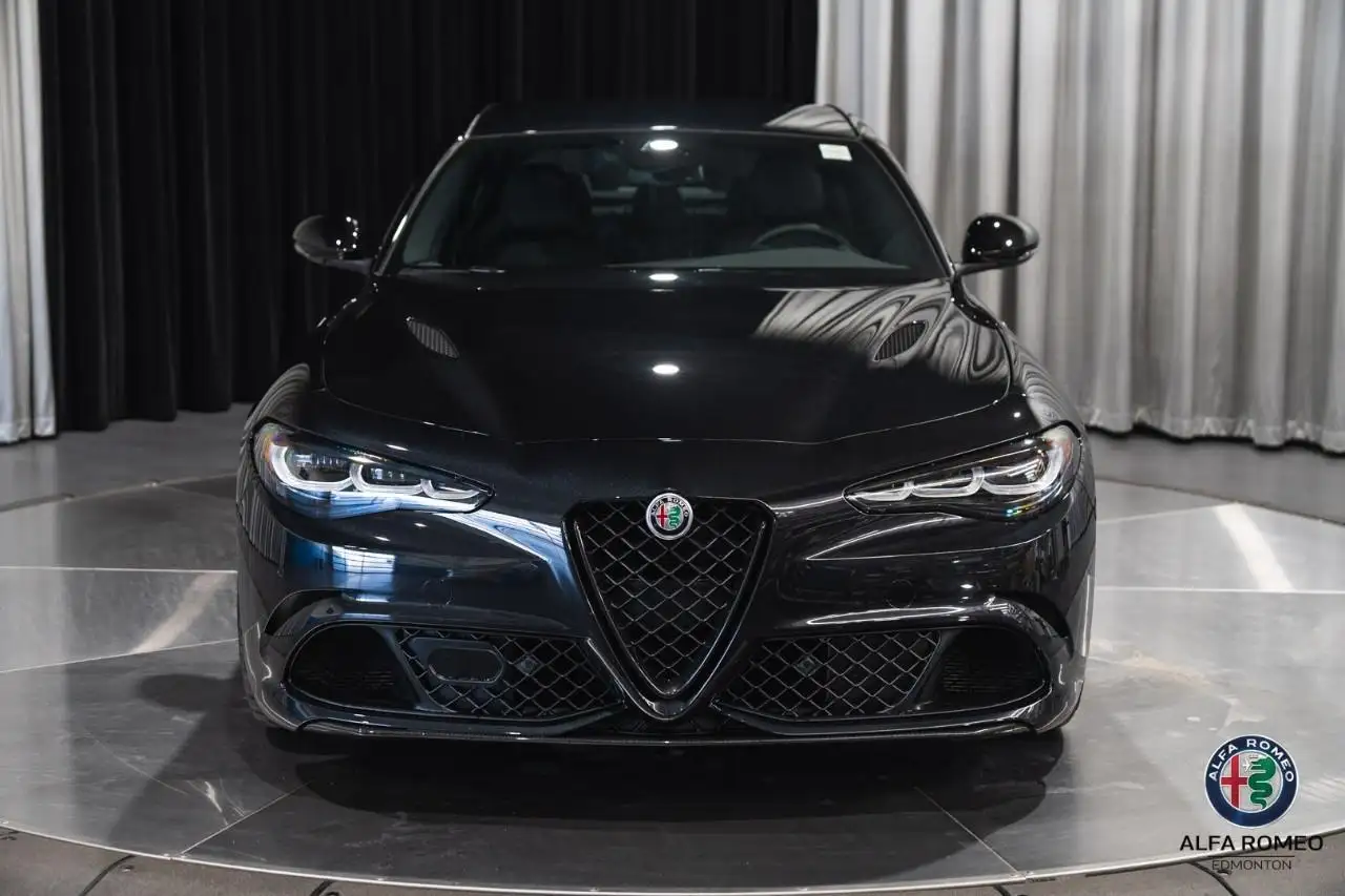 Alfa Romeo Giulia снимка Alfa Romeo Giulia