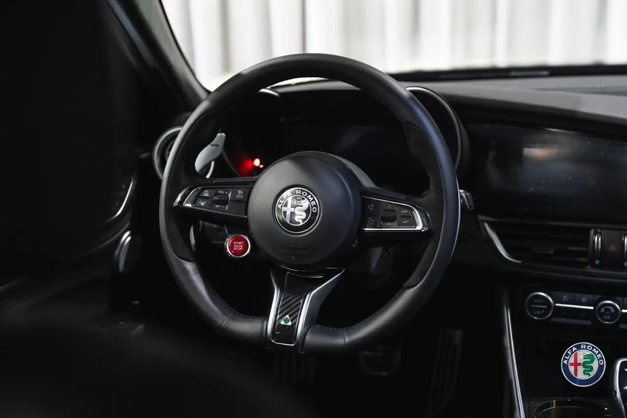 Alfa Romeo Giulia снимка Alfa Romeo Giulia