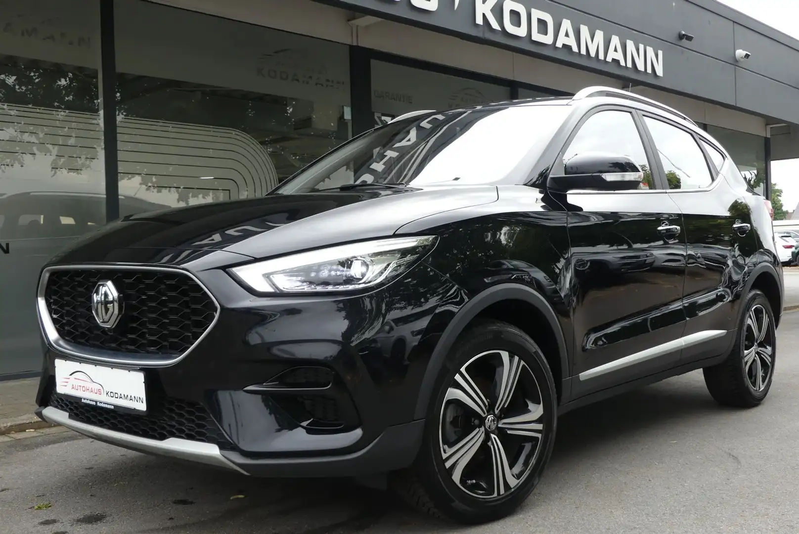 MG ZS Comfort 1.5l *Tempomat*PDC*LED*CarPlay Zwart - 1