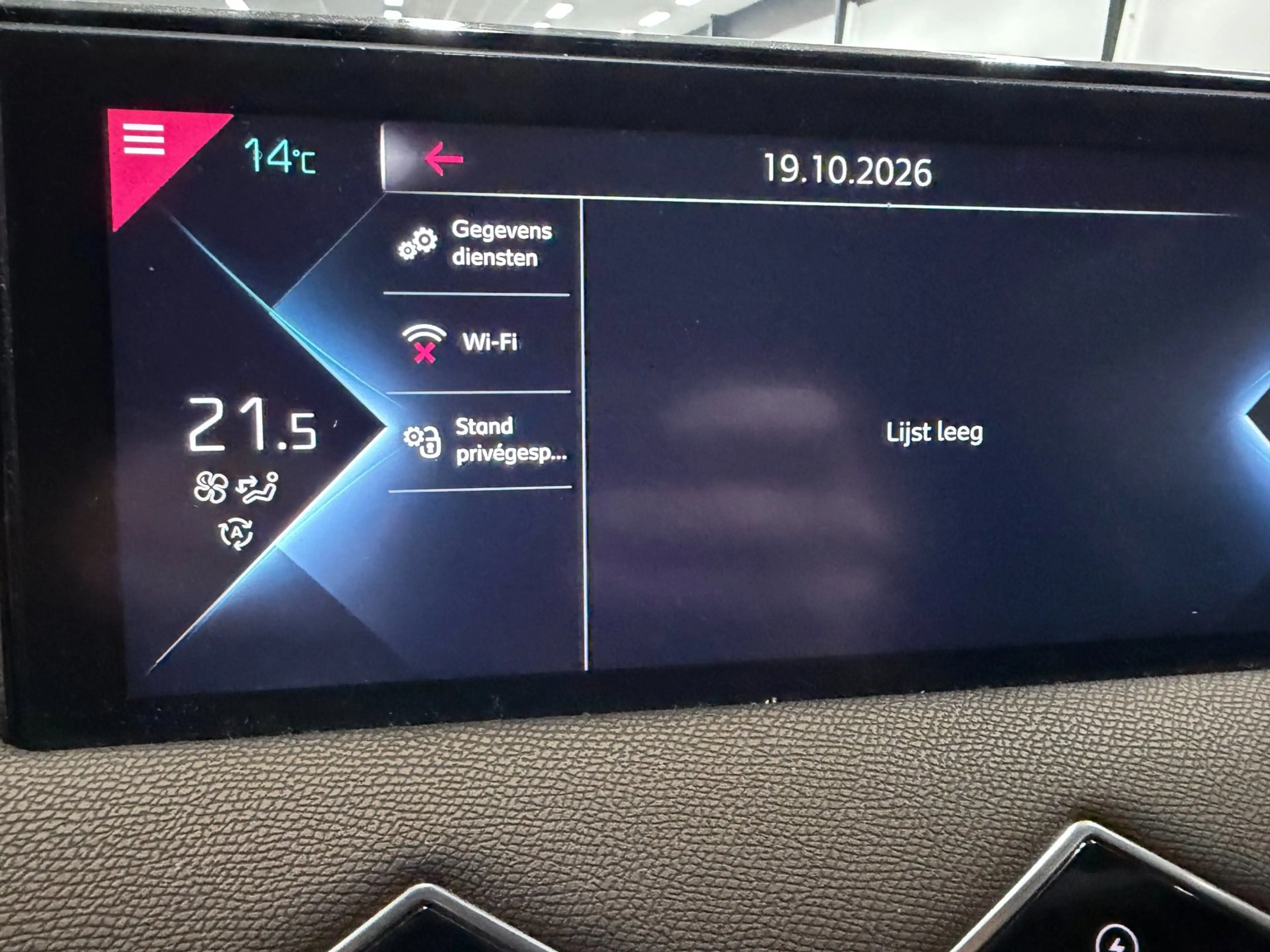 DS Automobiles DS 3 Crossback E-Tense Grand Chic 50 kWh LEDER/NAVI/CAM/DAB/CARPL — photo 21