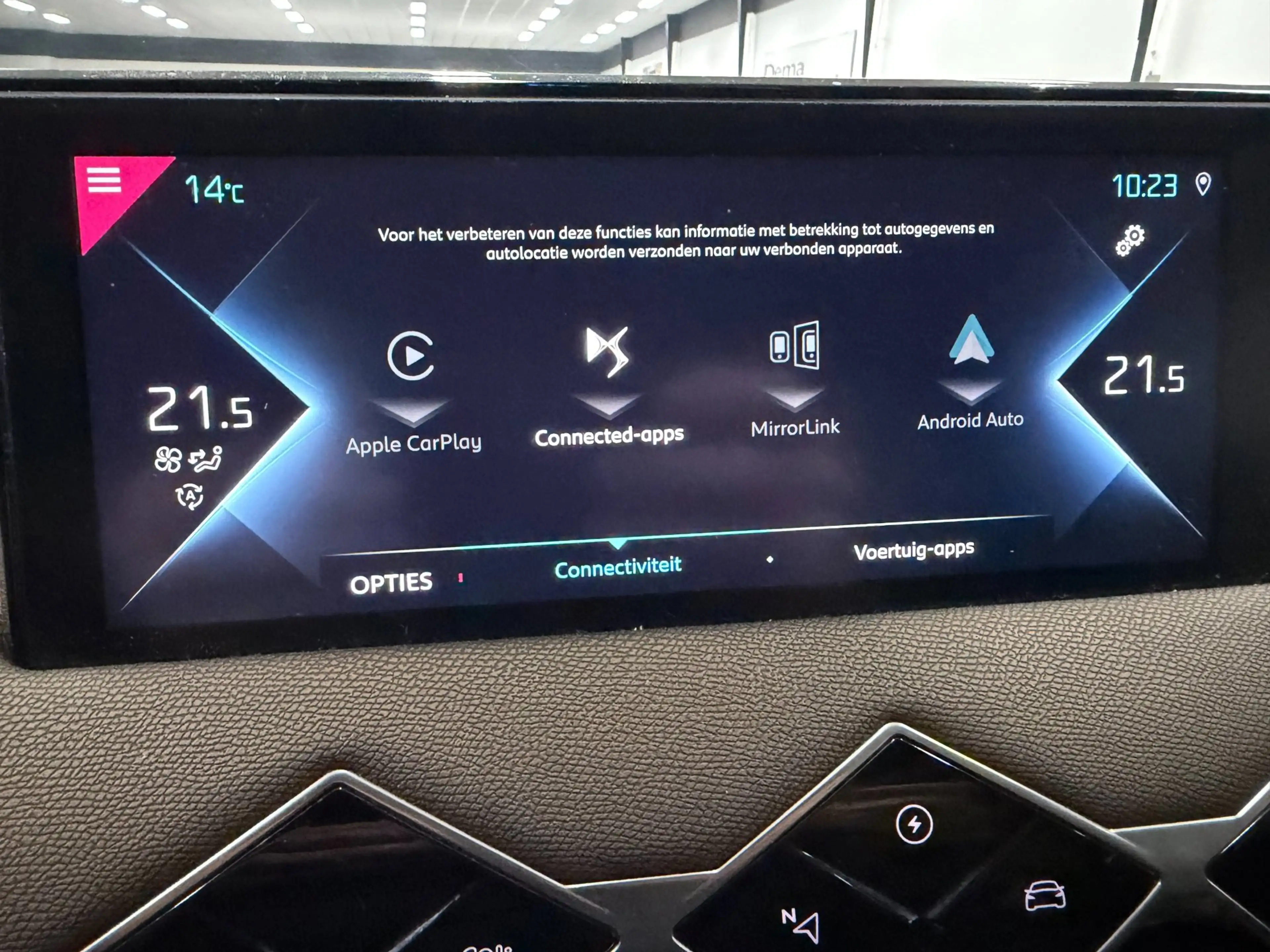 DS Automobiles DS 3 Crossback E-Tense Grand Chic 50 kWh LEDER/NAVI/CAM/DAB/CARPL — photo 22