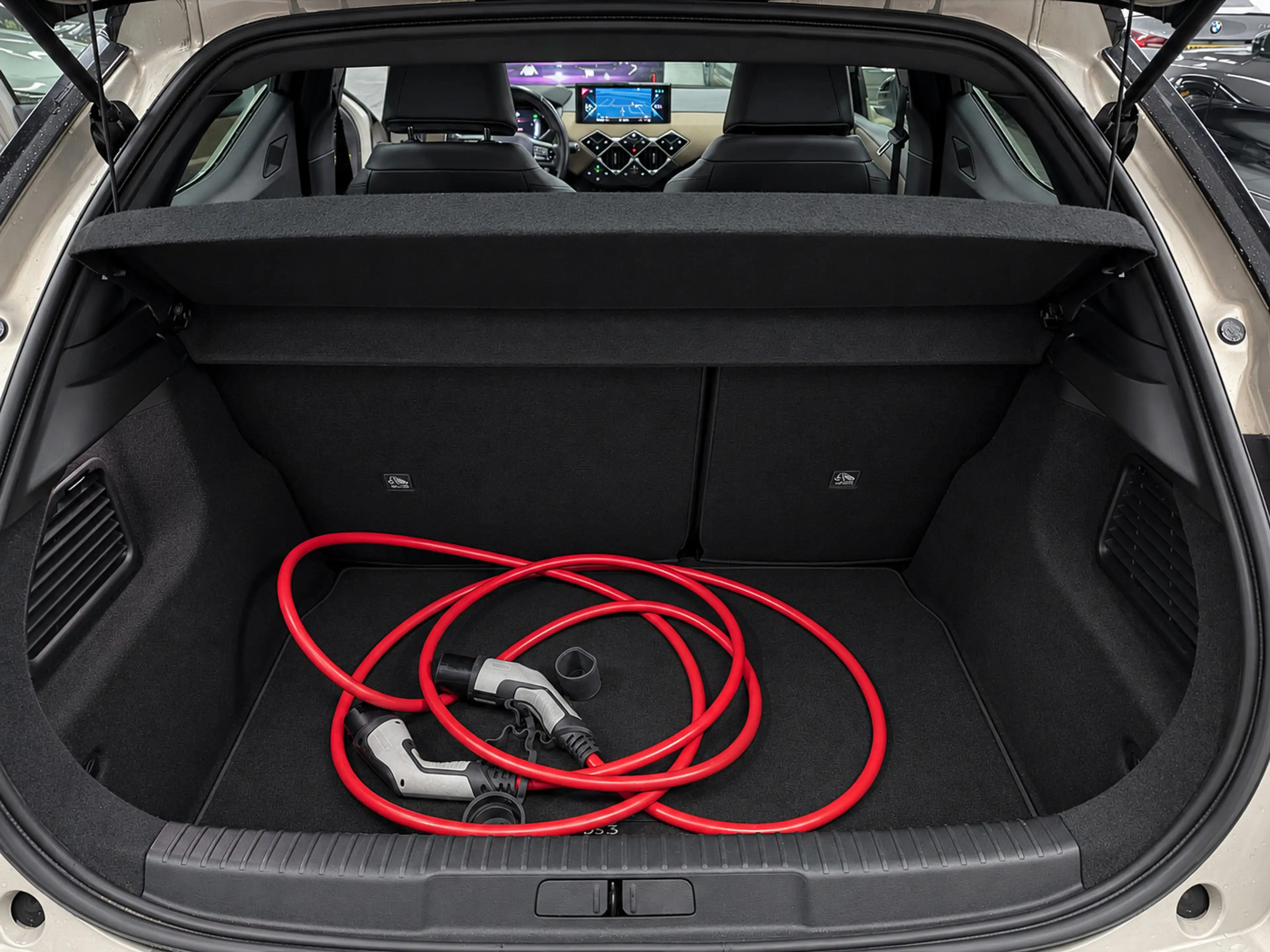 DS Automobiles DS 3 Crossback E-Tense Grand Chic 50 kWh LEDER/NAVI/CAM/DAB/CARPL — photo 10