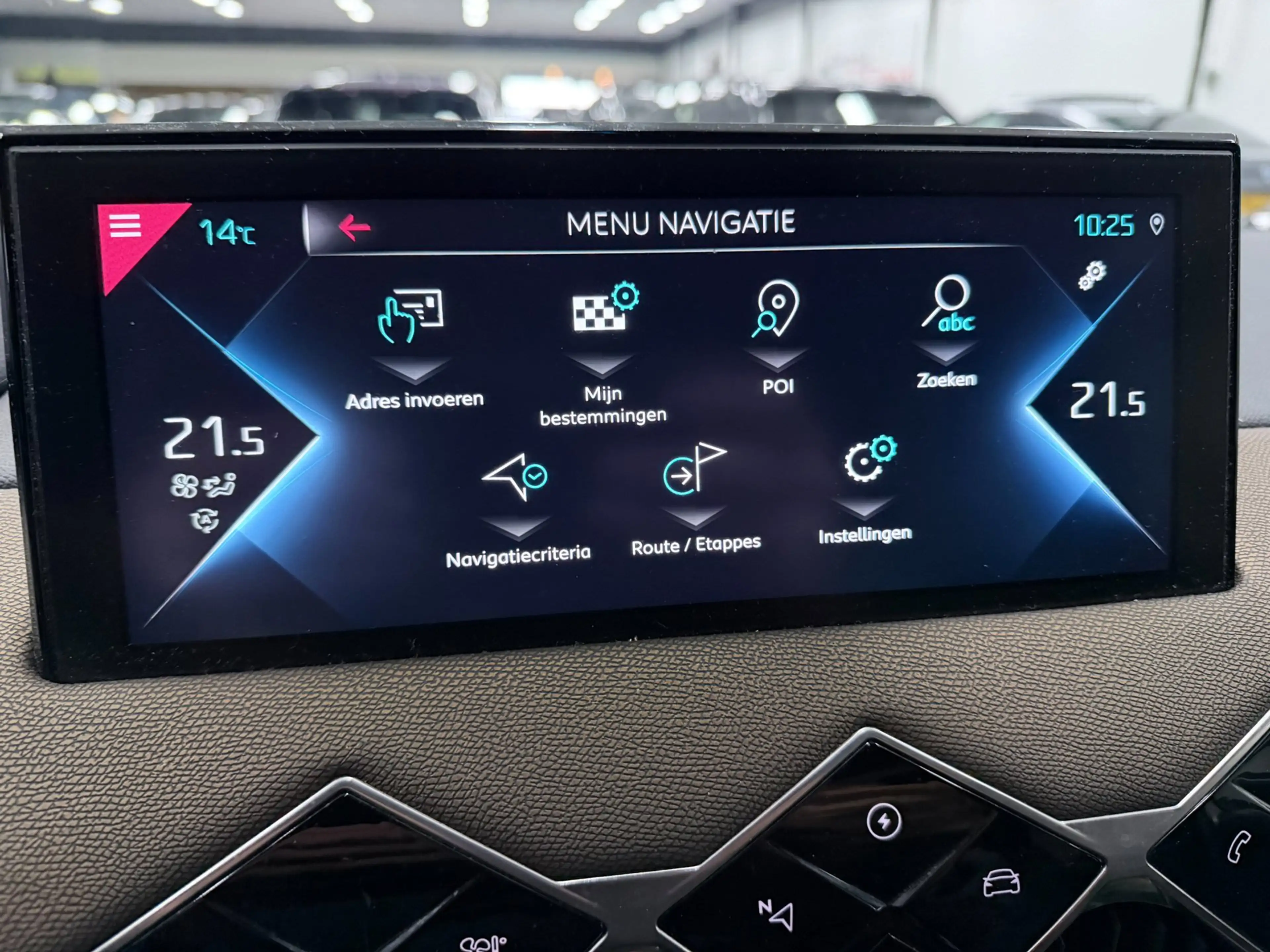 DS Automobiles DS 3 Crossback E-Tense Grand Chic 50 kWh LEDER/NAVI/CAM/DAB/CARPL — photo 30