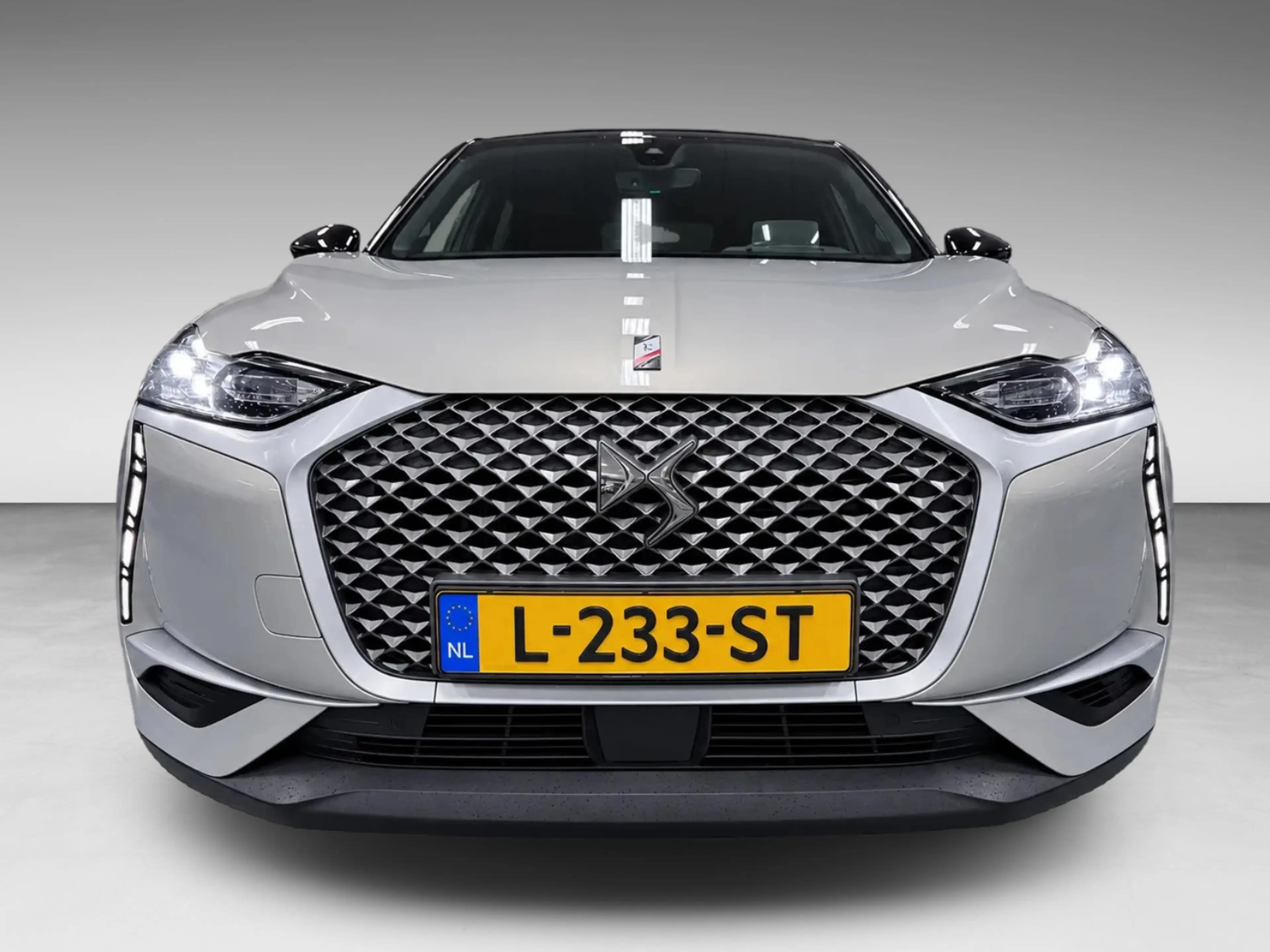 DS Automobiles DS 3 Crossback E-Tense Grand Chic 50 kWh LEDER/NAVI/CAM/DAB/CARPL — photo 9