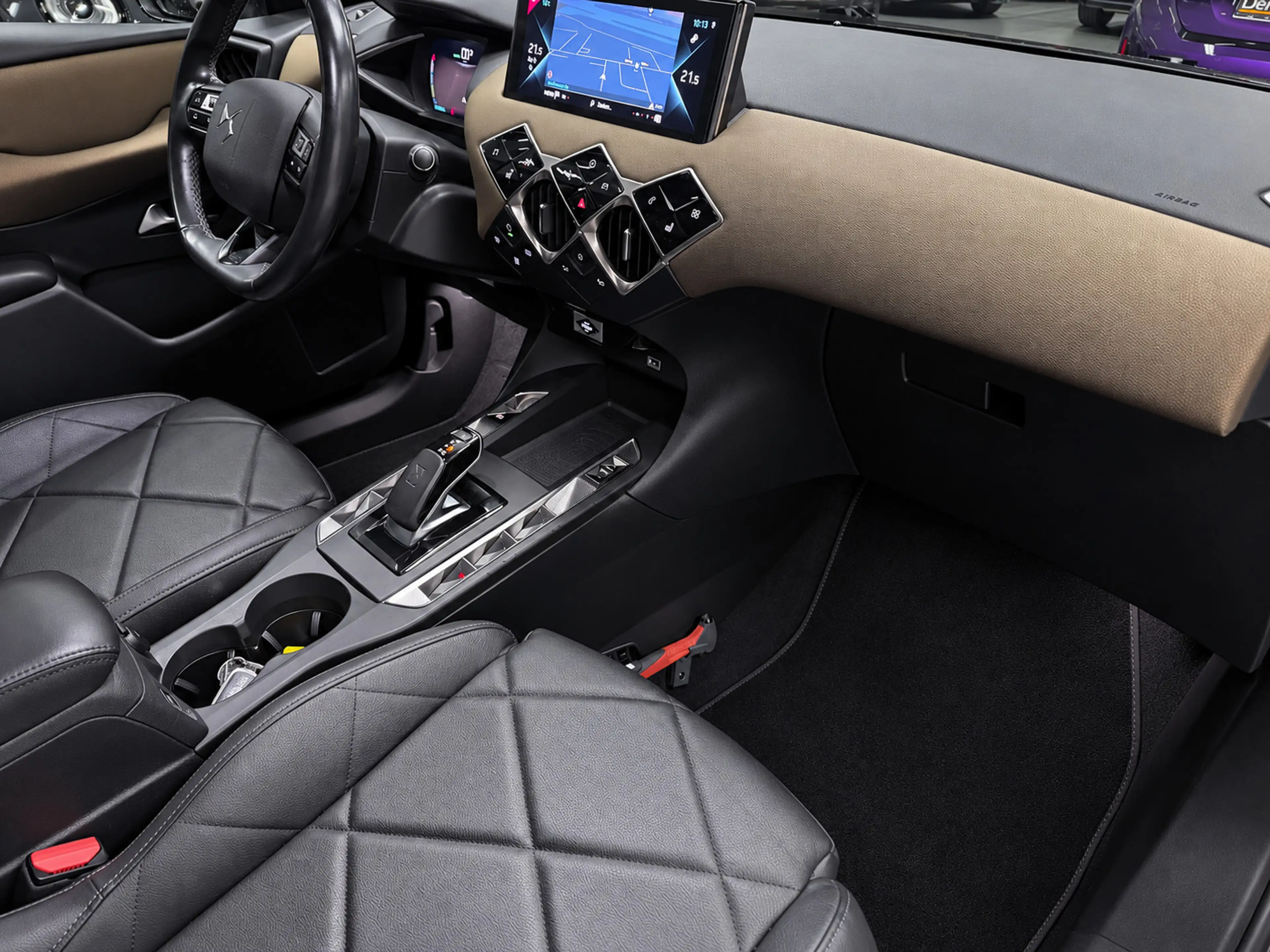 DS Automobiles DS 3 Crossback E-Tense Grand Chic 50 kWh LEDER/NAVI/CAM/DAB/CARPL — photo 15