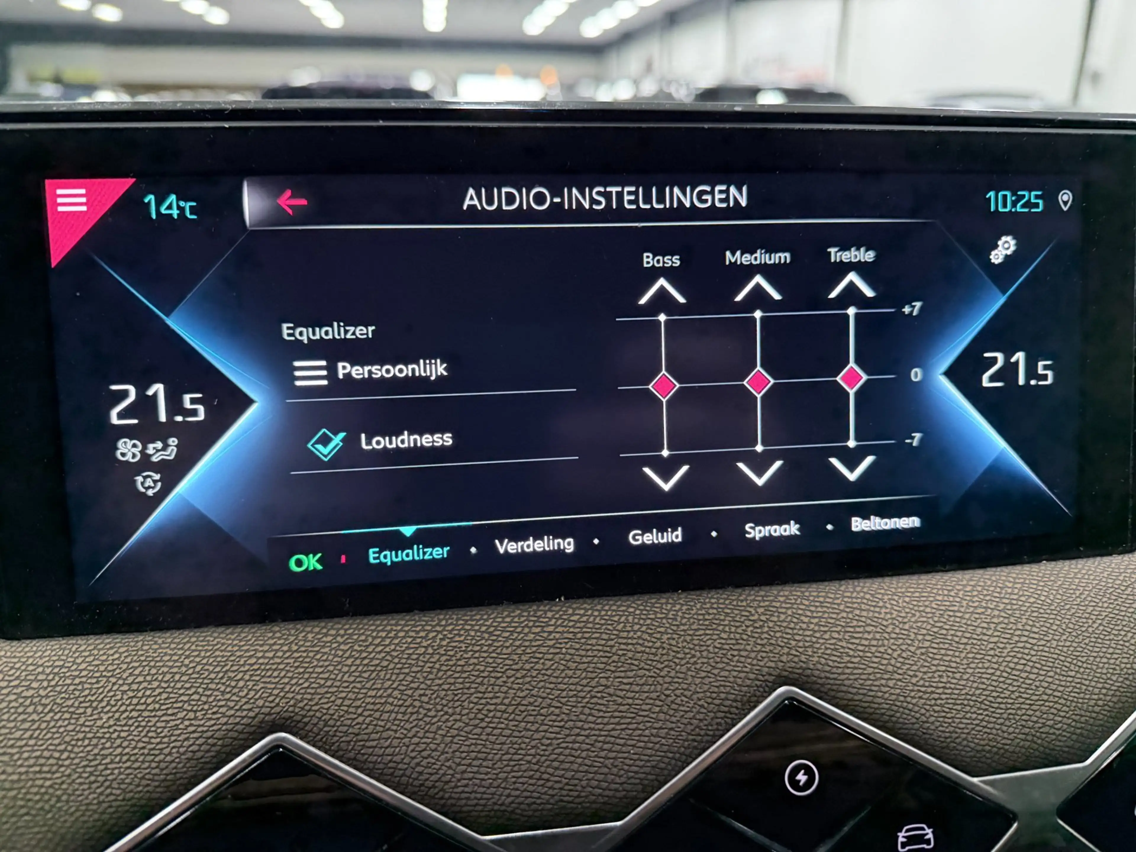 DS Automobiles DS 3 Crossback E-Tense Grand Chic 50 kWh LEDER/NAVI/CAM/DAB/CARPL — photo 31