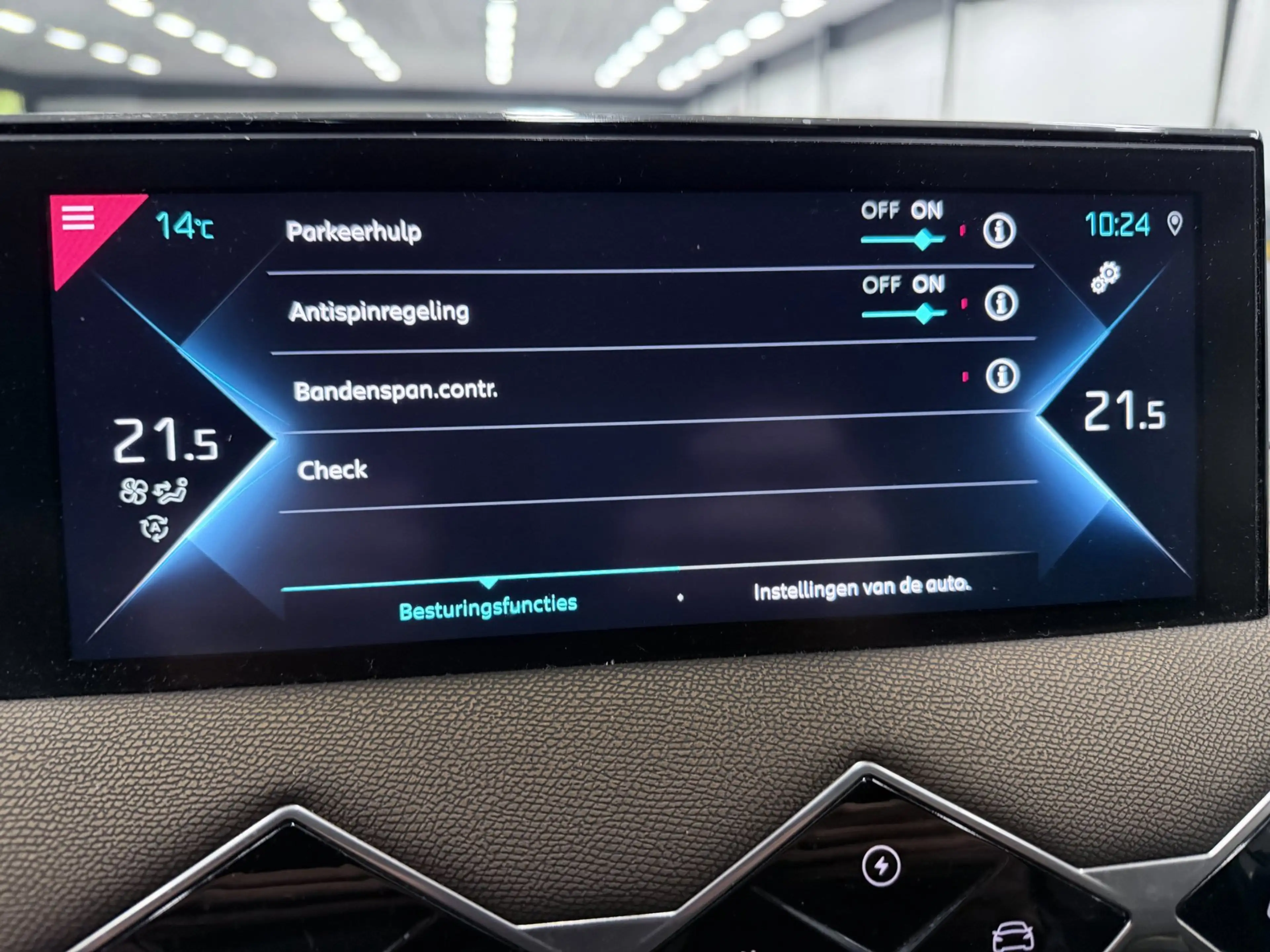 DS Automobiles DS 3 Crossback E-Tense Grand Chic 50 kWh LEDER/NAVI/CAM/DAB/CARPL — photo 24