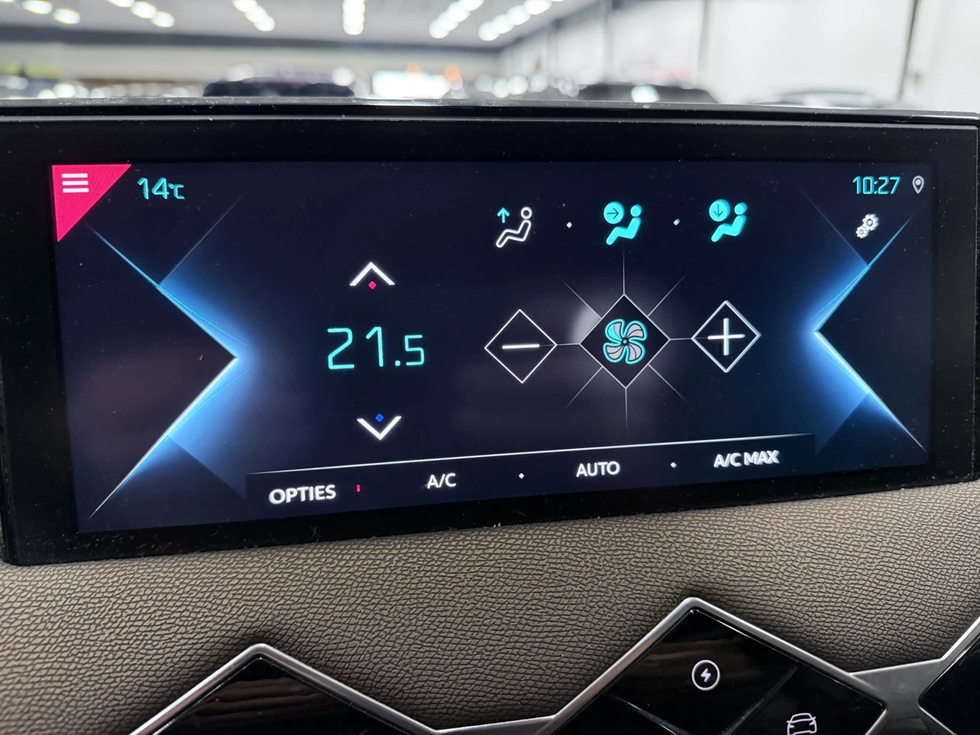 DS Automobiles DS 3 Crossback E-Tense Grand Chic 50 kWh LEDER/NAVI/CAM/DAB/CARPL — photo 34