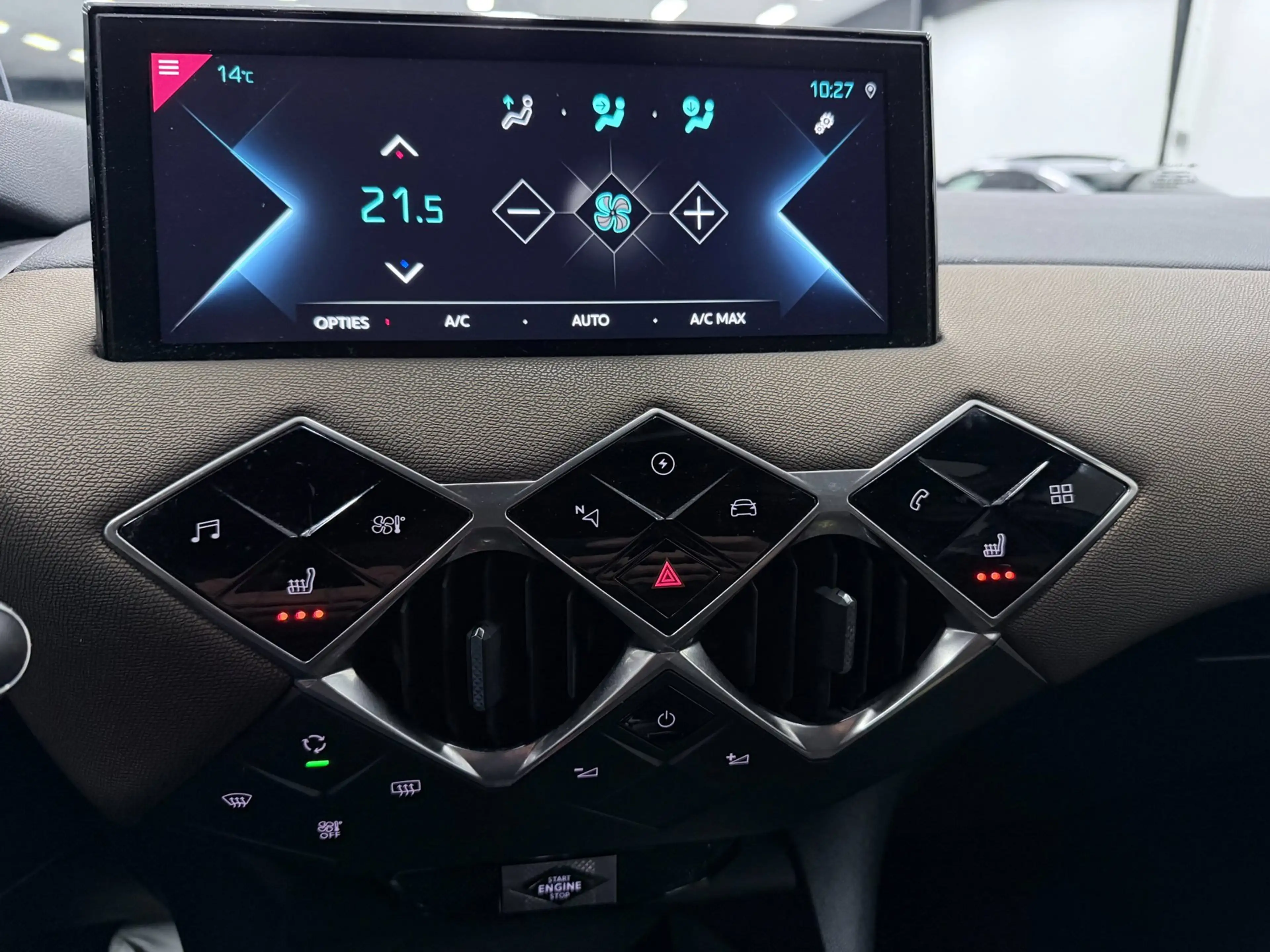 DS Automobiles DS 3 Crossback E-Tense Grand Chic 50 kWh LEDER/NAVI/CAM/DAB/CARPL — photo 35