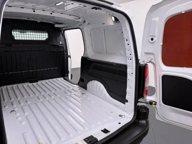 Peugeot Partner view 14