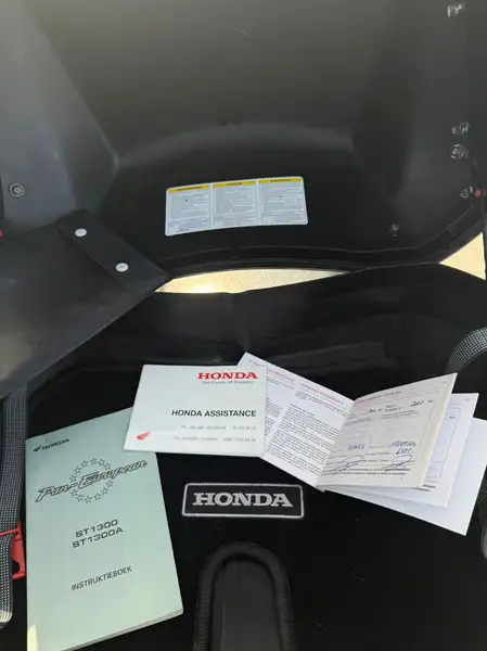 Honda ST 1300 - foto 8