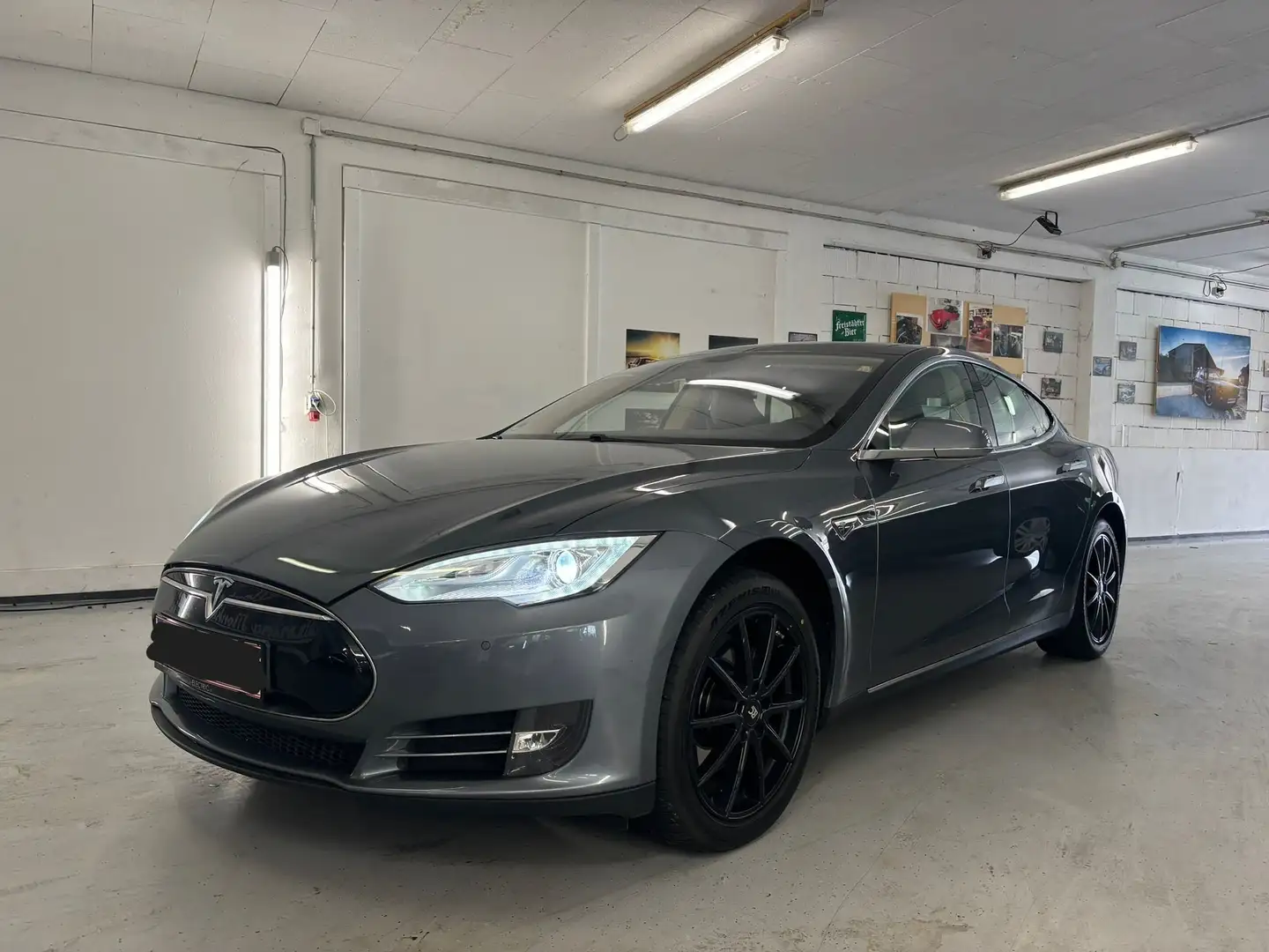Tesla Model S 85kWh (mit Batterie) inkl. free Supercharging Szary - 1