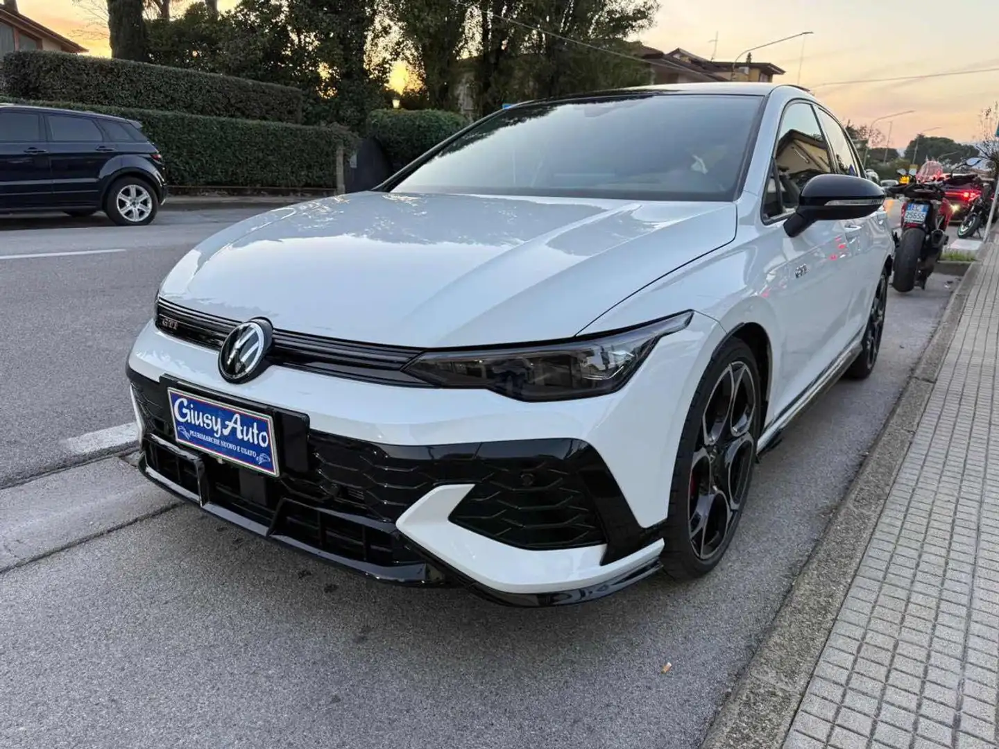 Volkswagen Golf GTI 2.0 TSI GTI DSG Alb - 1