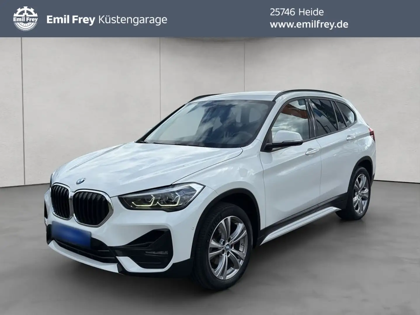BMW X1 xDrive18d Aut. Sport Line AHK ACC NAVI RFK Bianco - 1