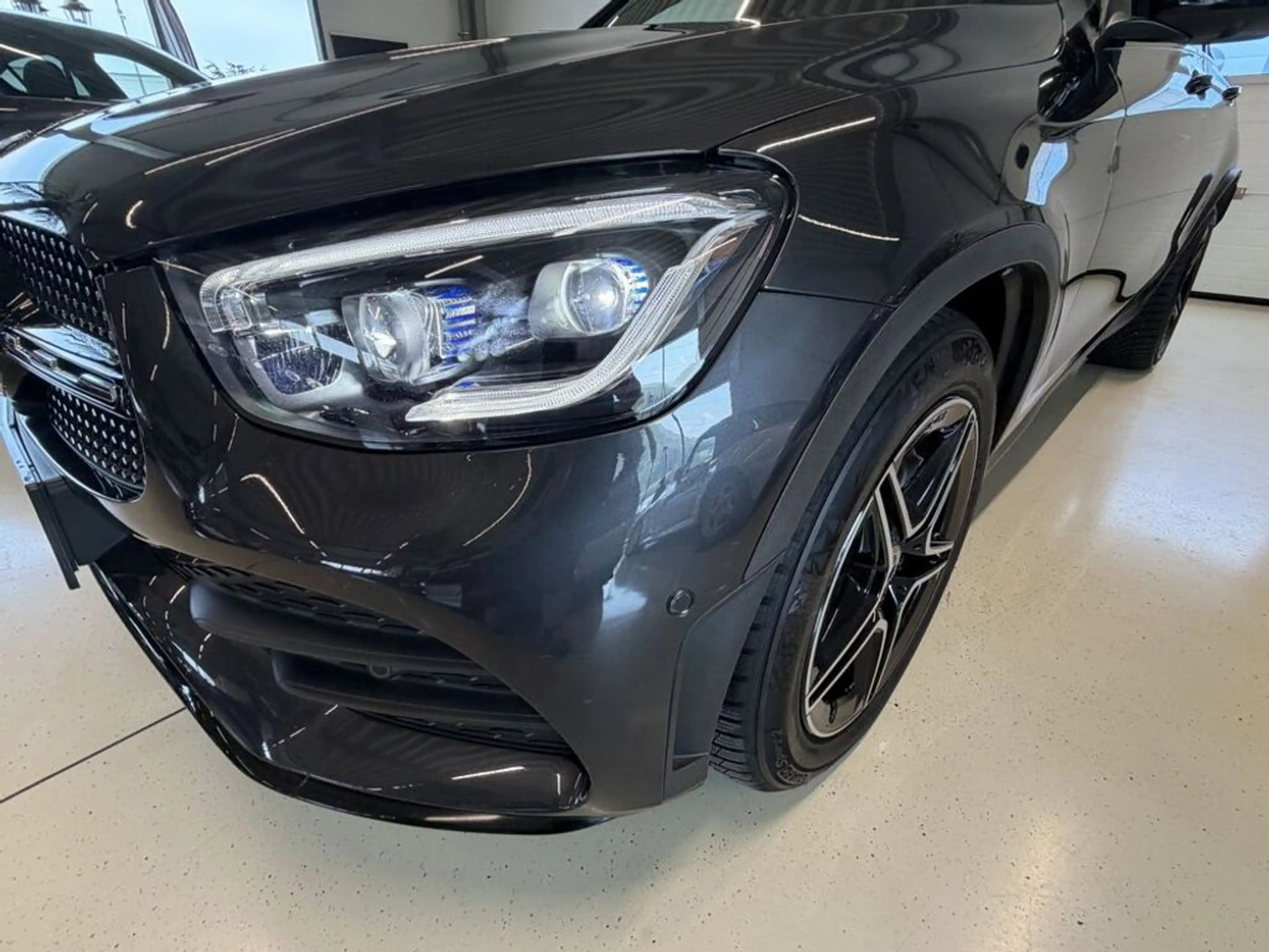Mercedes-Benz GLC 220 d AMG Coupe 4Matic -Top Ausstattung — photo 7