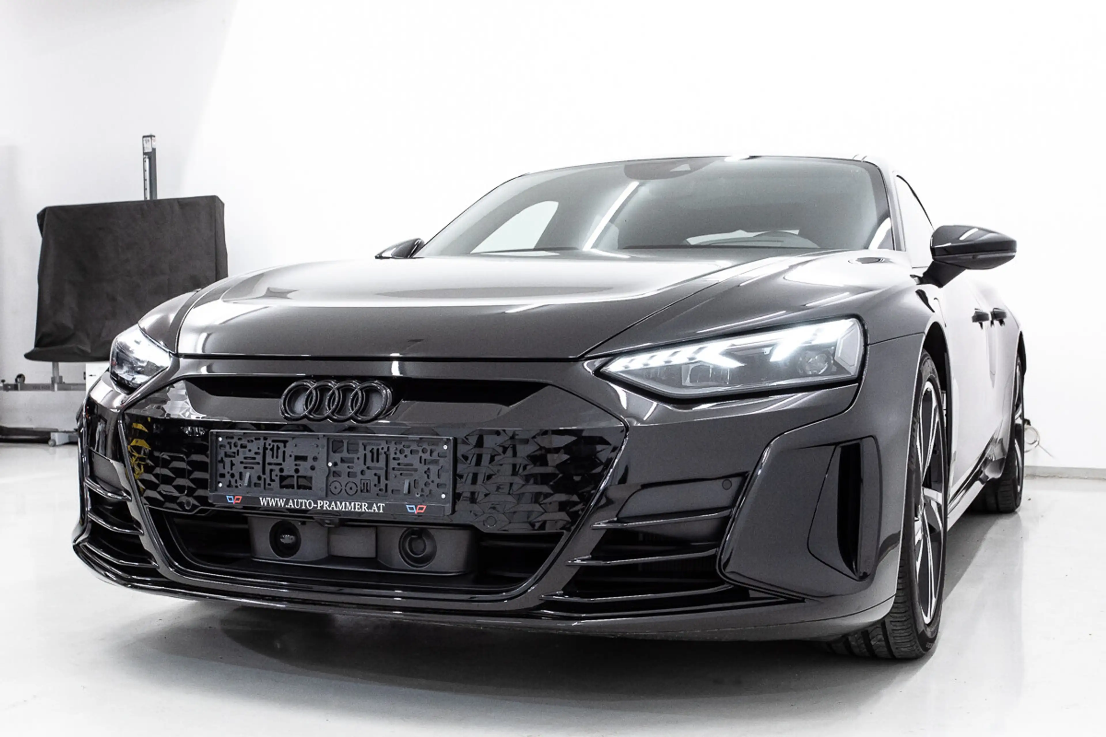 Audi e-tron GT 93,4kWh quattro | SKY | Magnetic Ride — photo 6