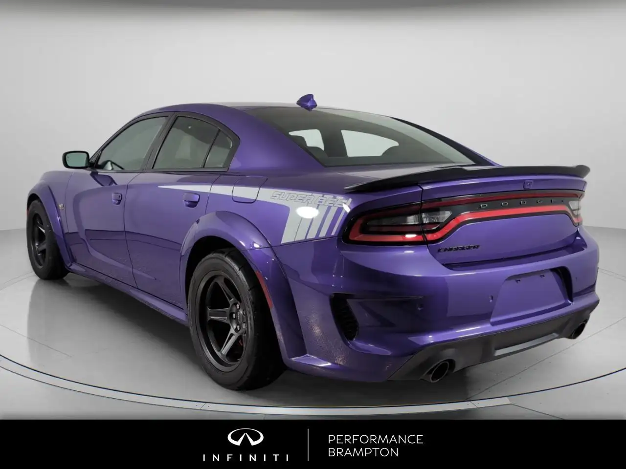 Dodge Charger снимка Dodge Charger