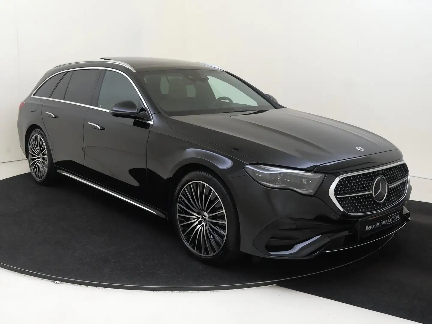 Mercedes-Benz E 300 Estate e Sport Edition / Premiumplus-Pakket / AIRM Zwart - 2