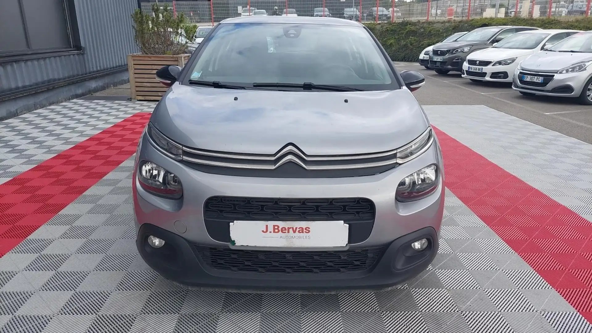 Citroen C3 SOCIETE BLUEHDI 100 S&S FEEL NAV Grau - 2