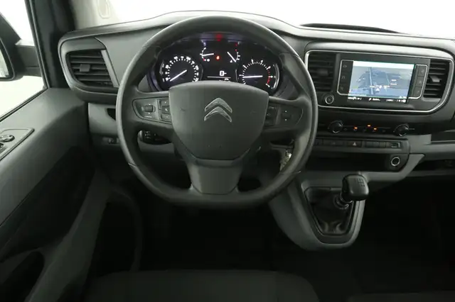 Opel Vivaro view 2