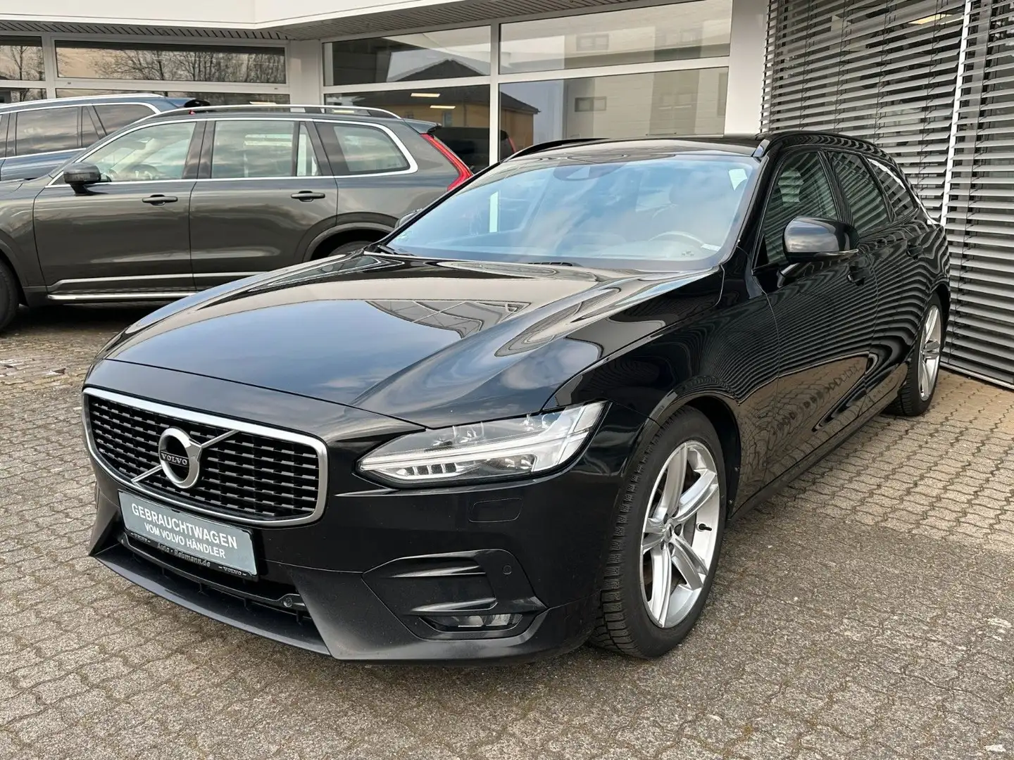Volvo V90 D5*R Design*AWD*Licht*Standh*Xenium*Autom. Schwarz - 2