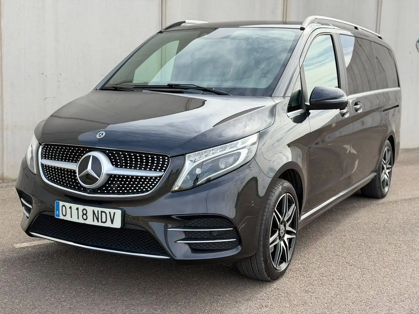 Mercedes-Benz V 300 V 300d Largo Avantgarde Avantgarde Gris - 2