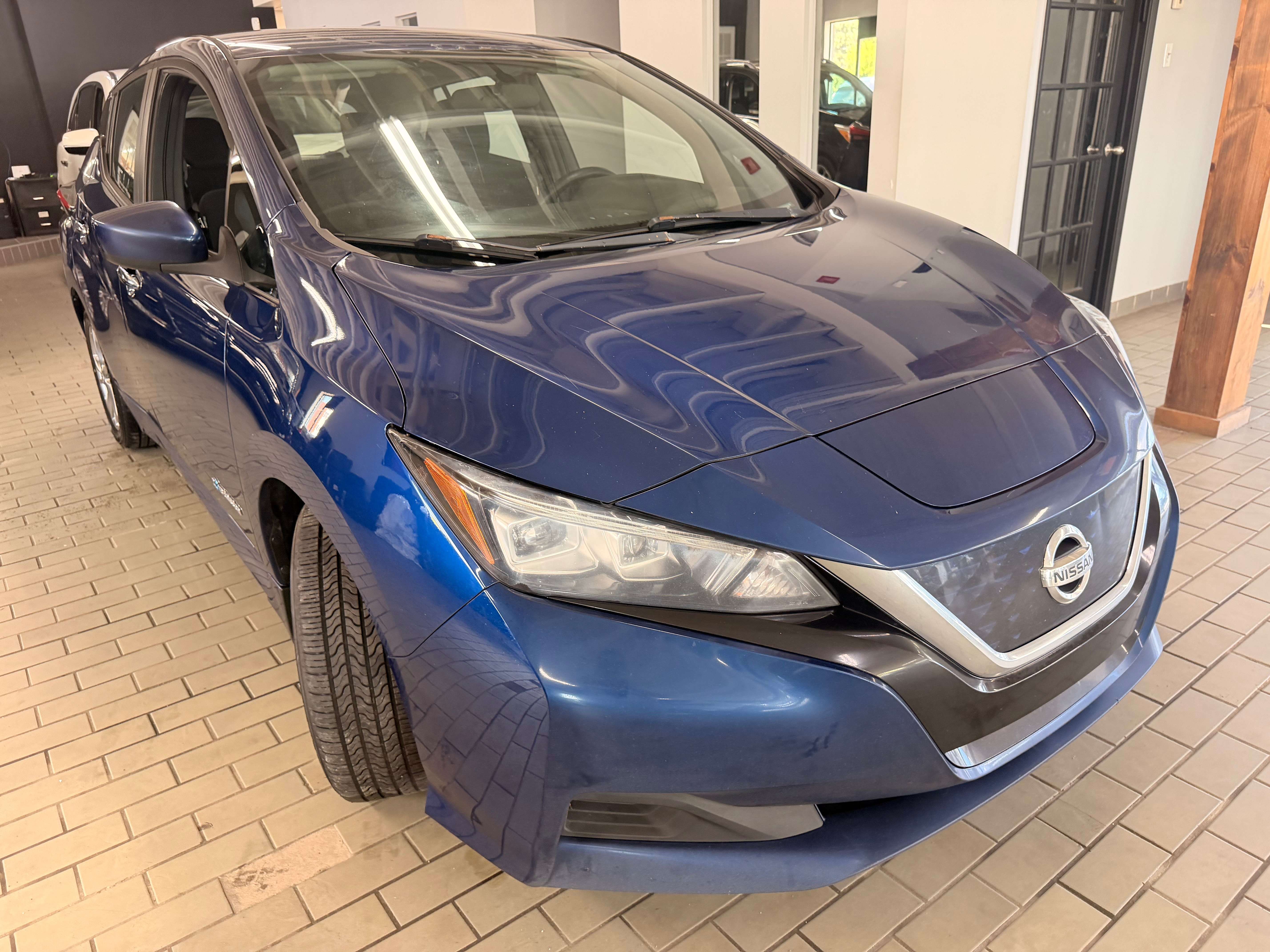 2018 Nissan Leaf S - Image 7