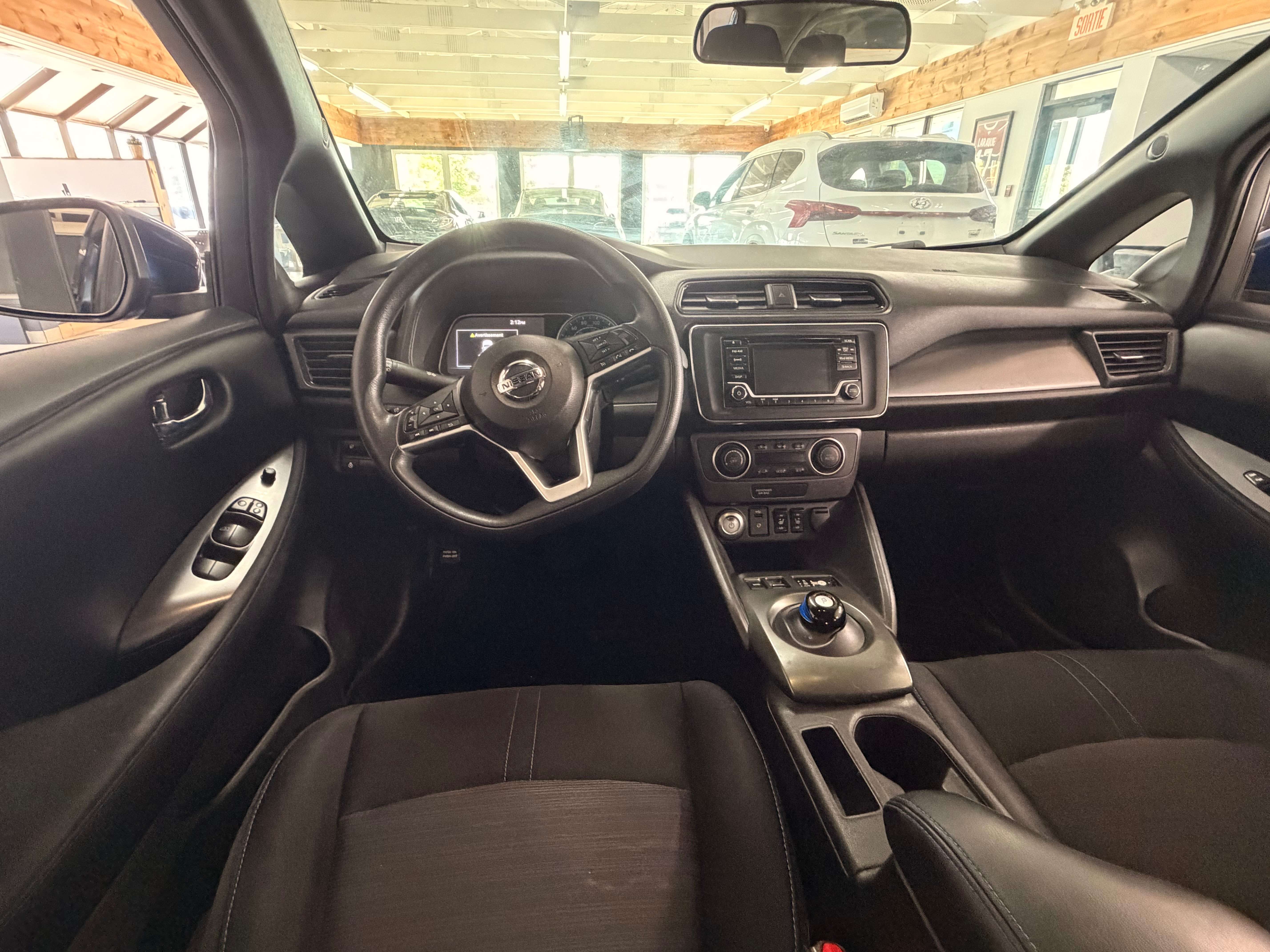 2018 Nissan Leaf S - Image 14