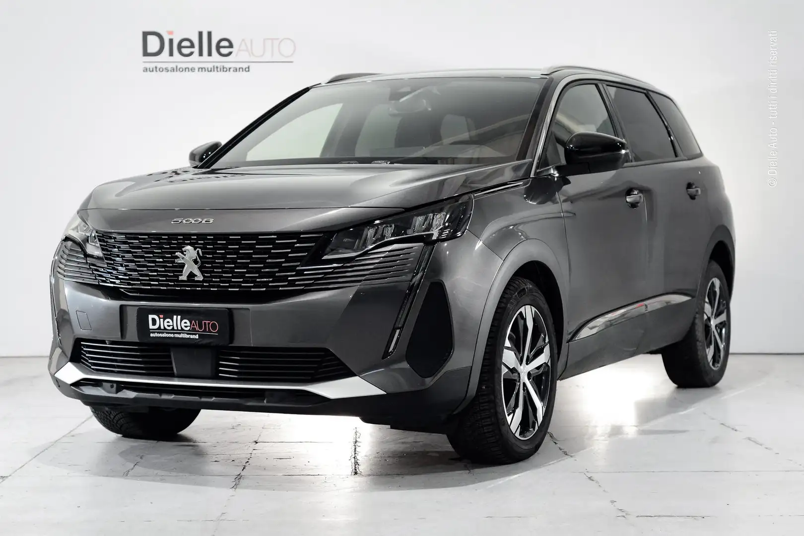 Peugeot 5008 5008 1.5 bluehdi Allure Pack eat8 7 posti Grau - 1
