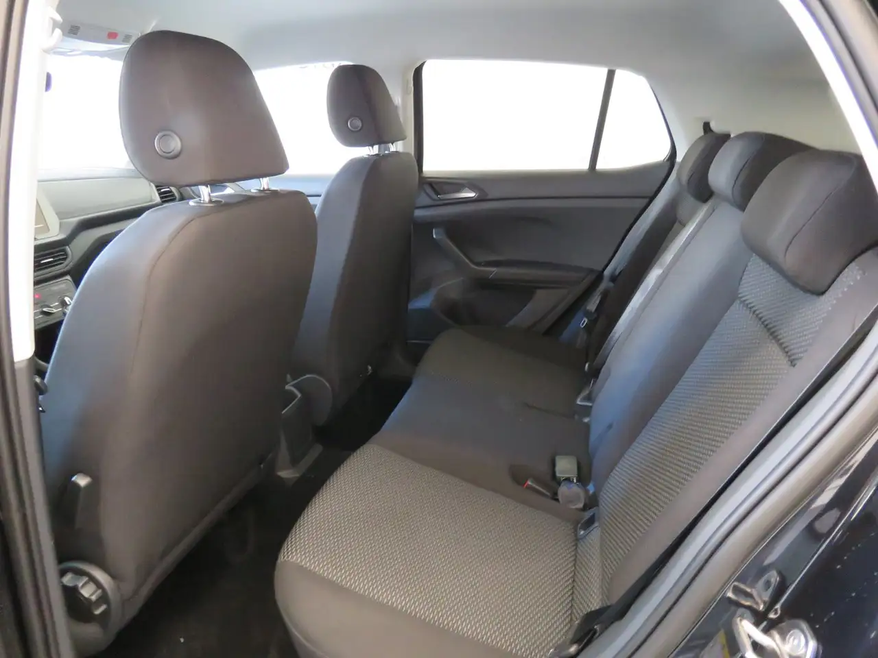 Volkswagen T-Cross 4Me TSI 6
