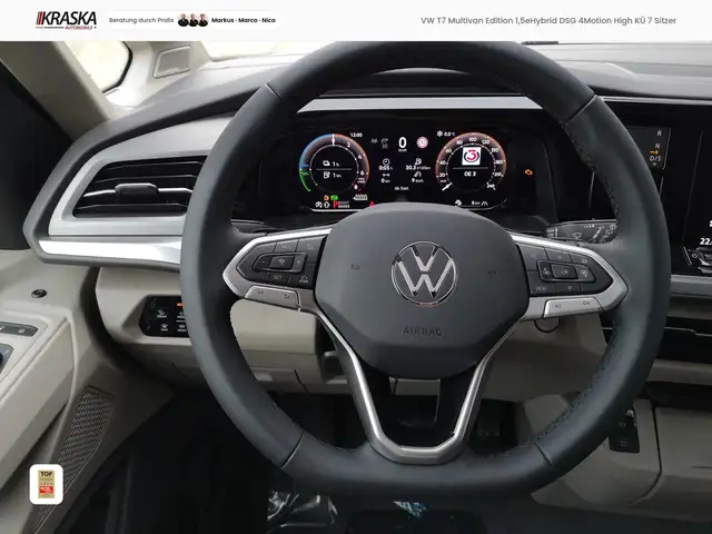 Volkswagen Multivan view 4