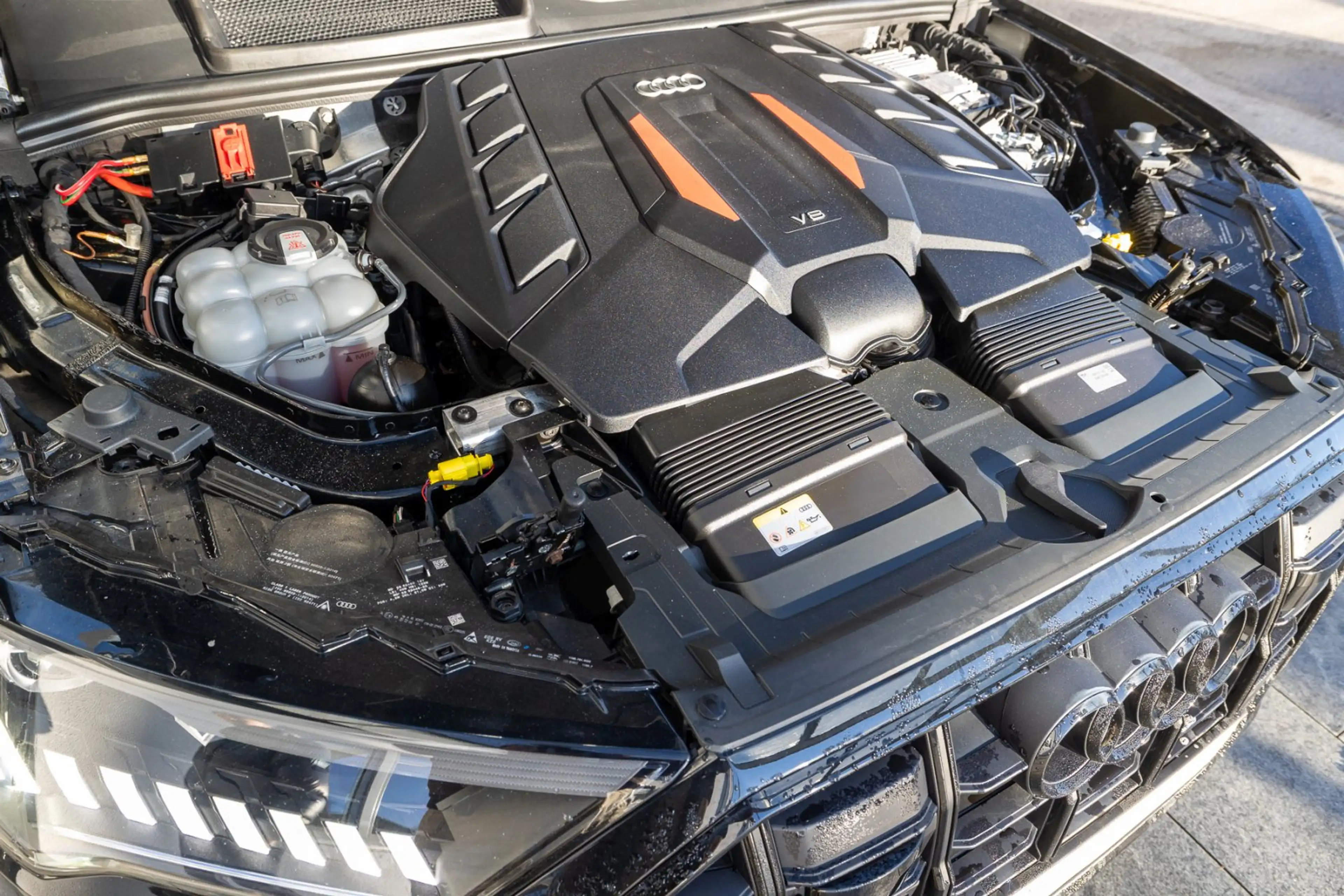Audi SQ7 competition plus 4.0 TFSI S tr. (7 Sitzer,AHK, — photo 14