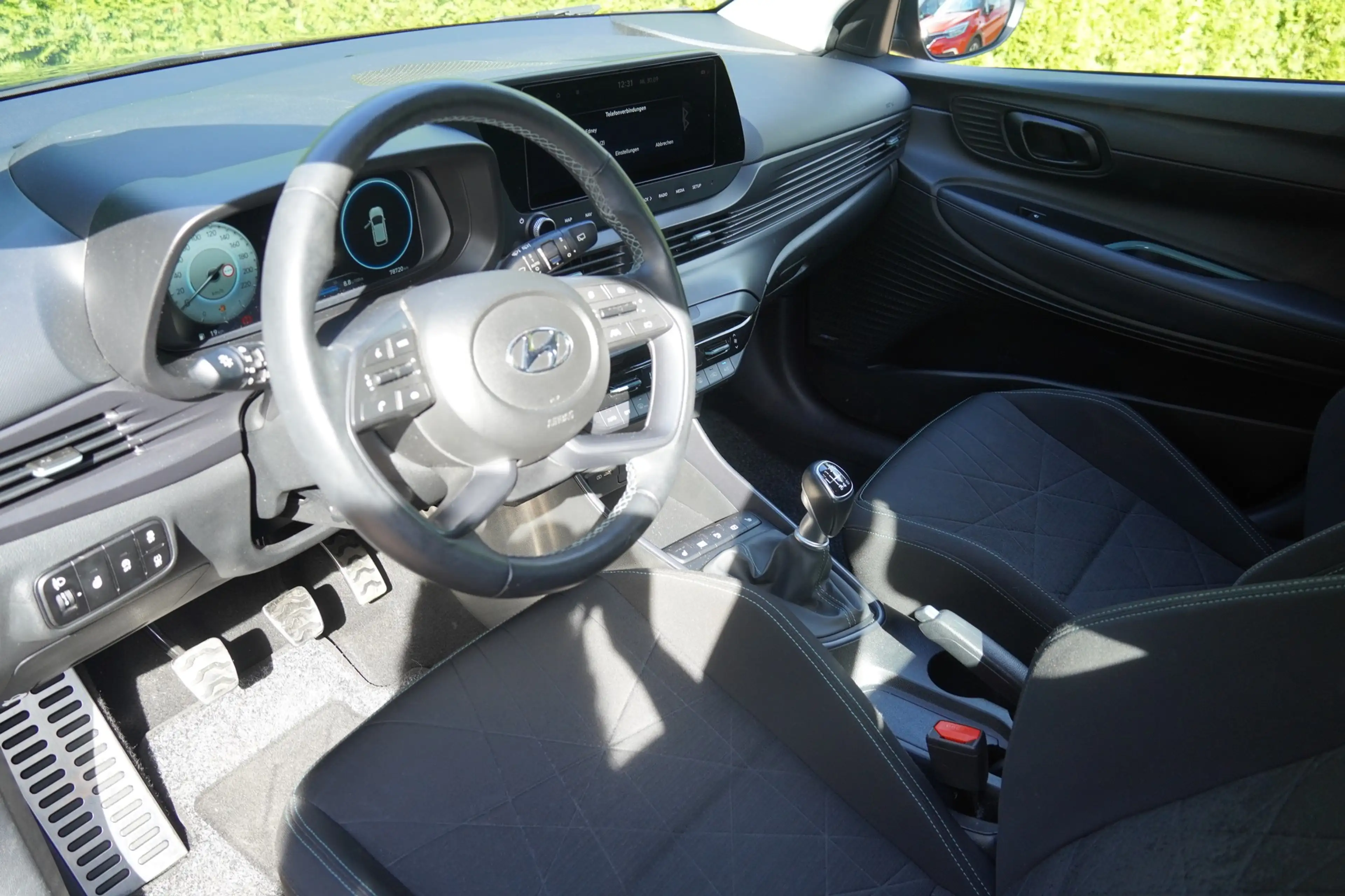 Hyundai BAYON Bayon 1.0 T-GDI Intro LED Navi Kamera Spurhalte — photo 12