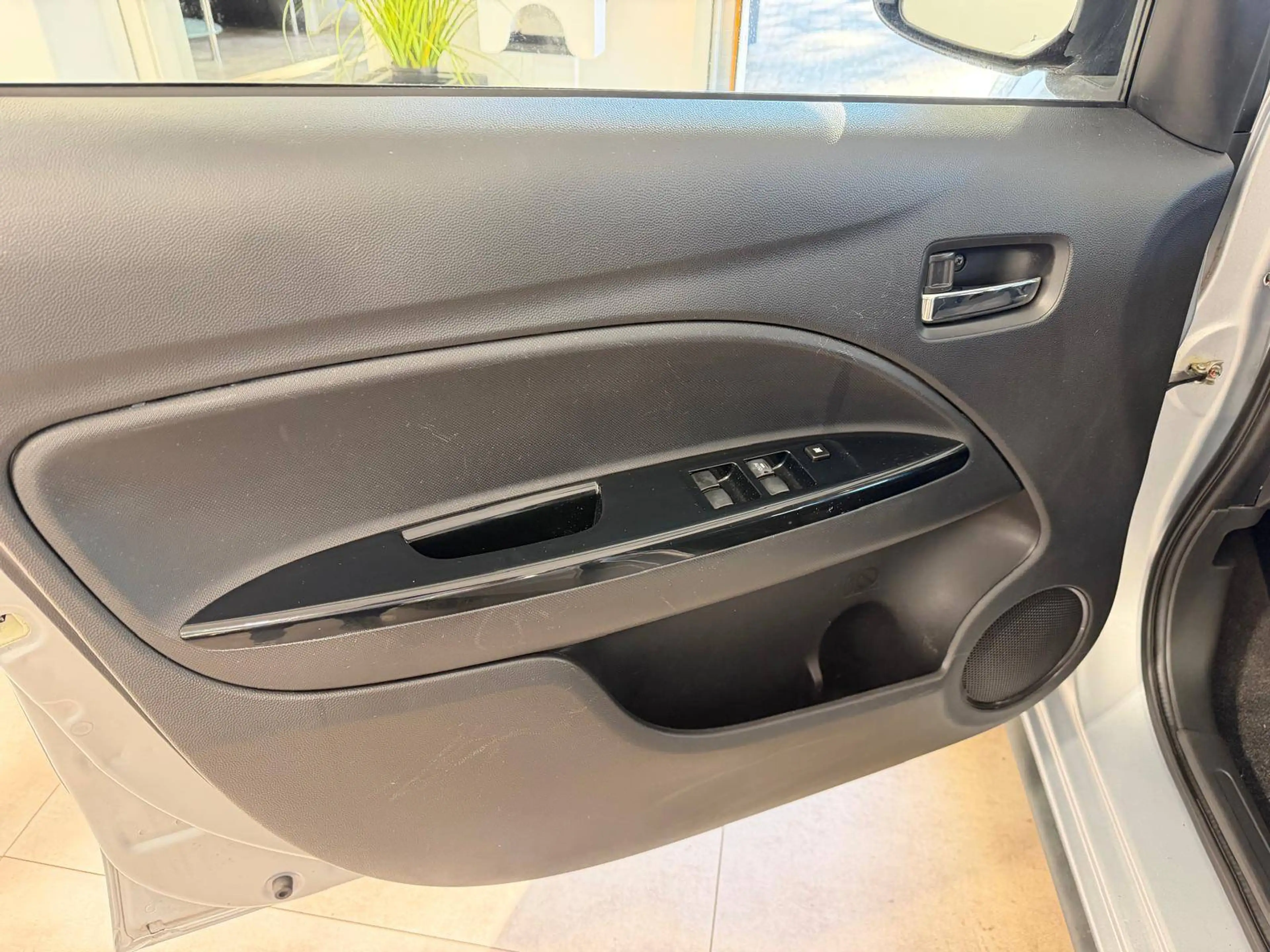 Mitsubishi Space Star Edition 100*Touch*Klima*SHZG*8-fach — photo 10