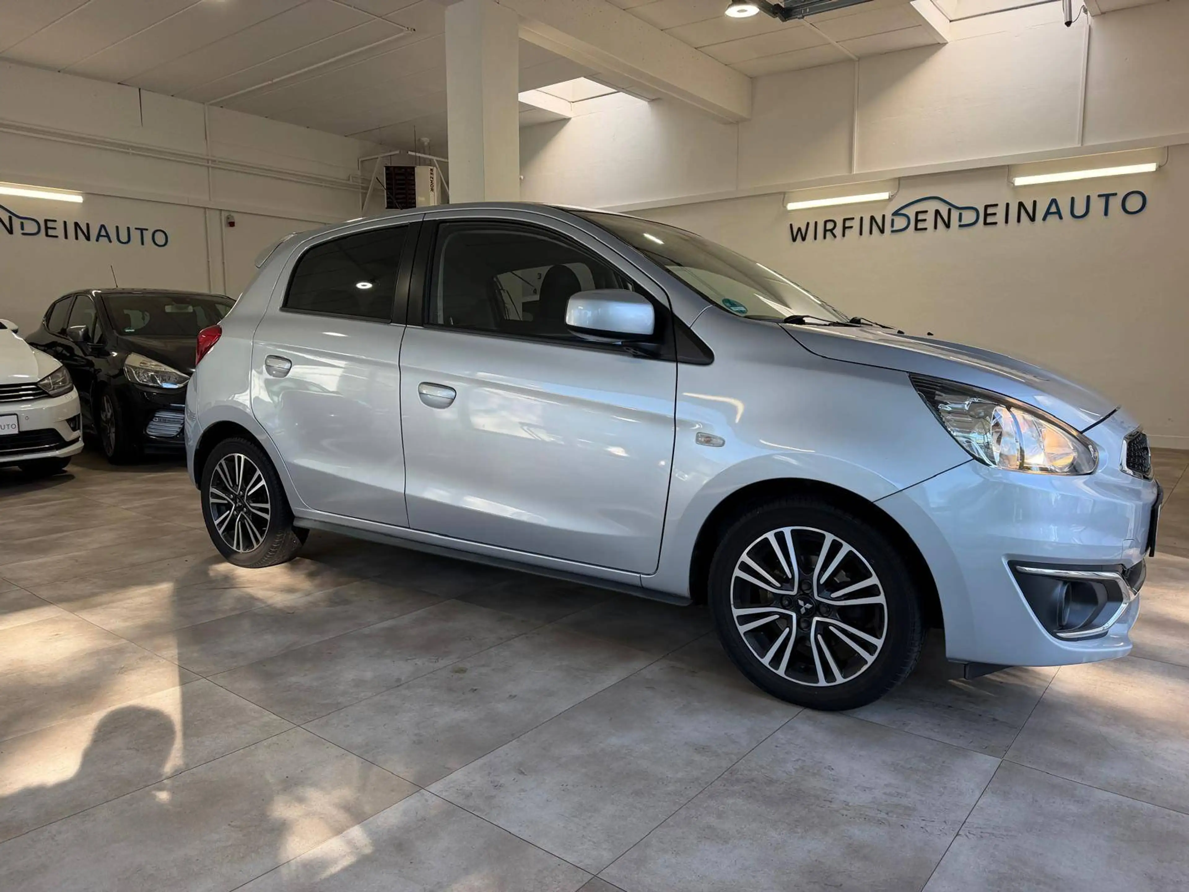 Mitsubishi Space Star Edition 100*Touch*Klima*SHZG*8-fach — photo 3