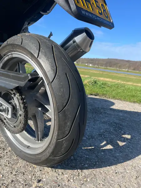 Hyosung GT 650 - foto 7