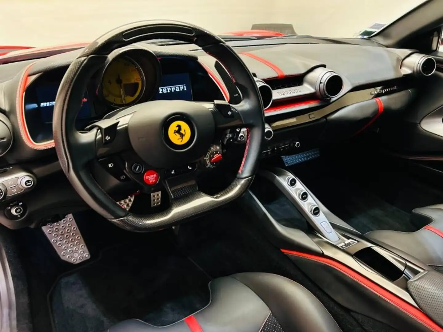 Ferrari 812 V12 6.5 800ch Rouge - 2