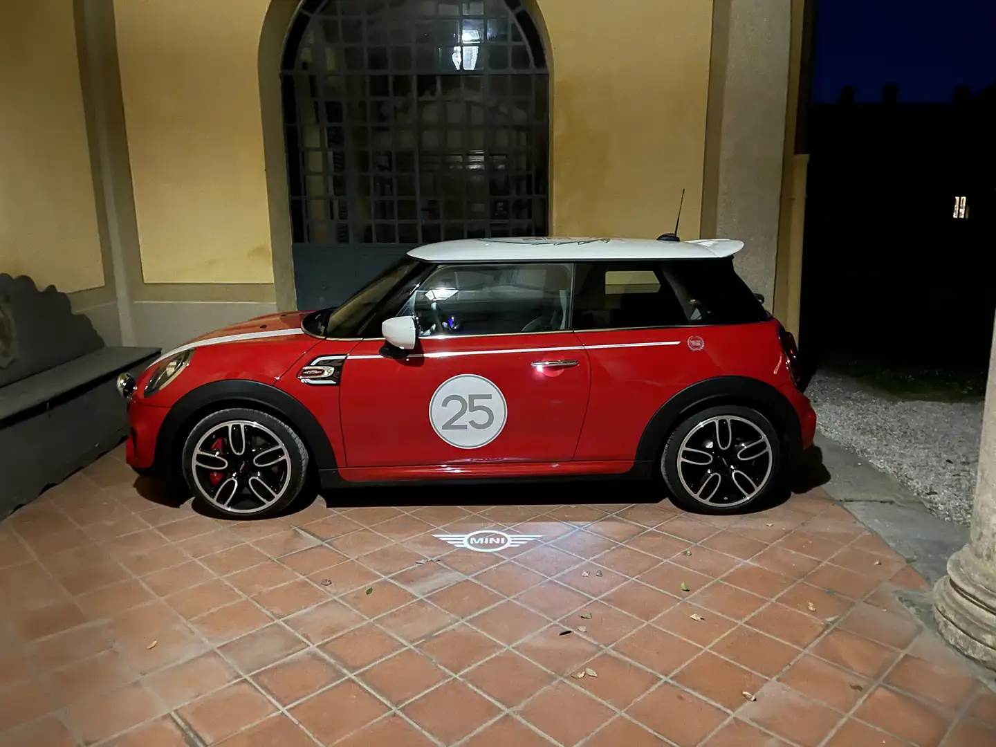 MINI John Cooper Works Challenge Edition Rojo - 1